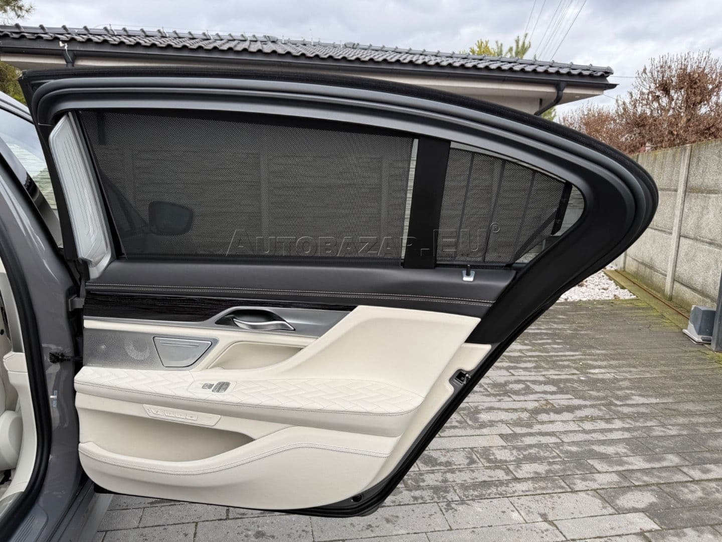 BMW Rad 7 750Li xDrive A/T thumb 52