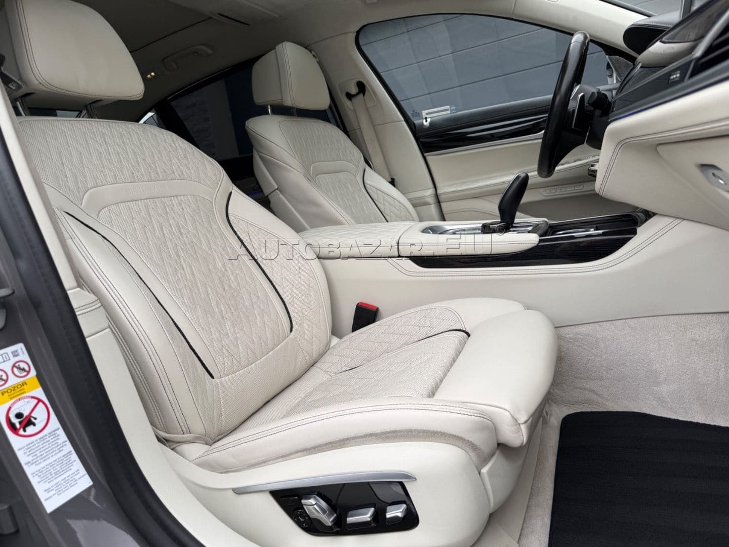 BMW Rad 7 750Li xDrive A/T thumb 56