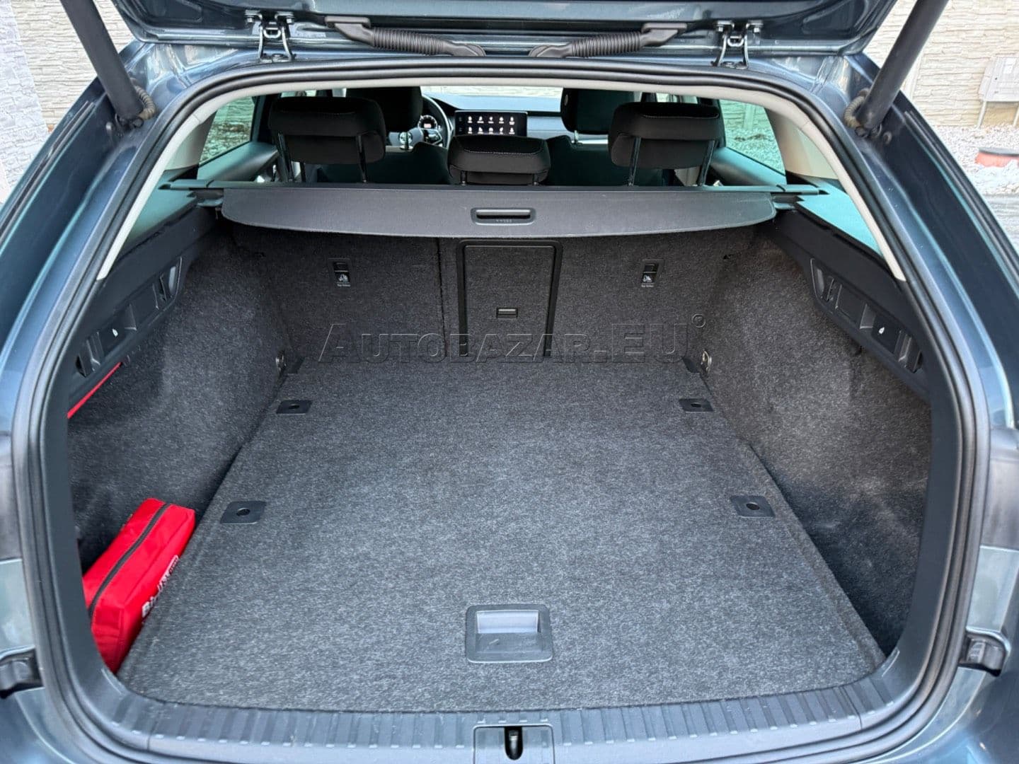 Škoda Octavia Combi 2.0 TDI Ambition DSG thumb 46