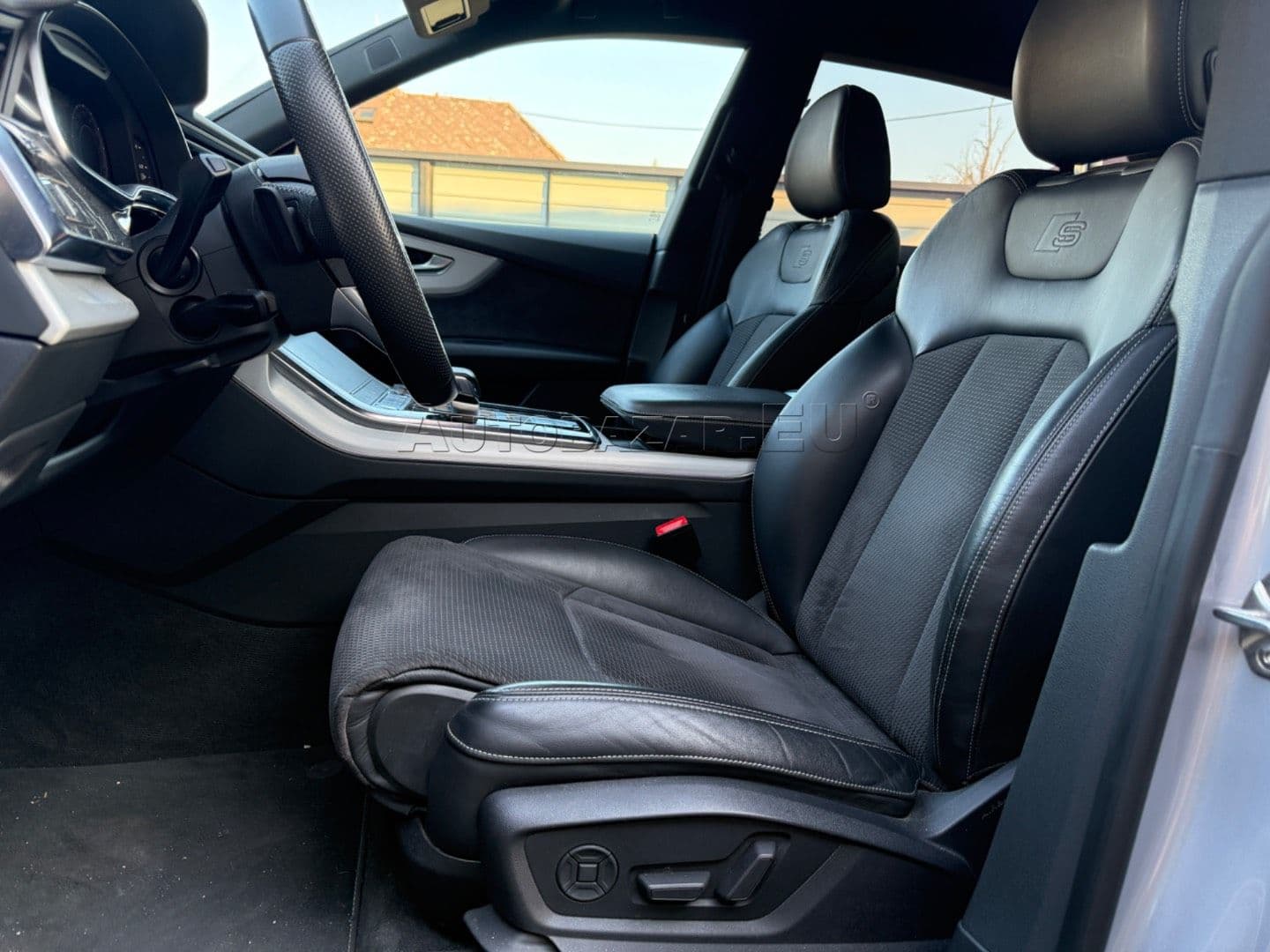 Audi Q8 50 3.0 TDI mHEV quattro tiptronic thumb 23