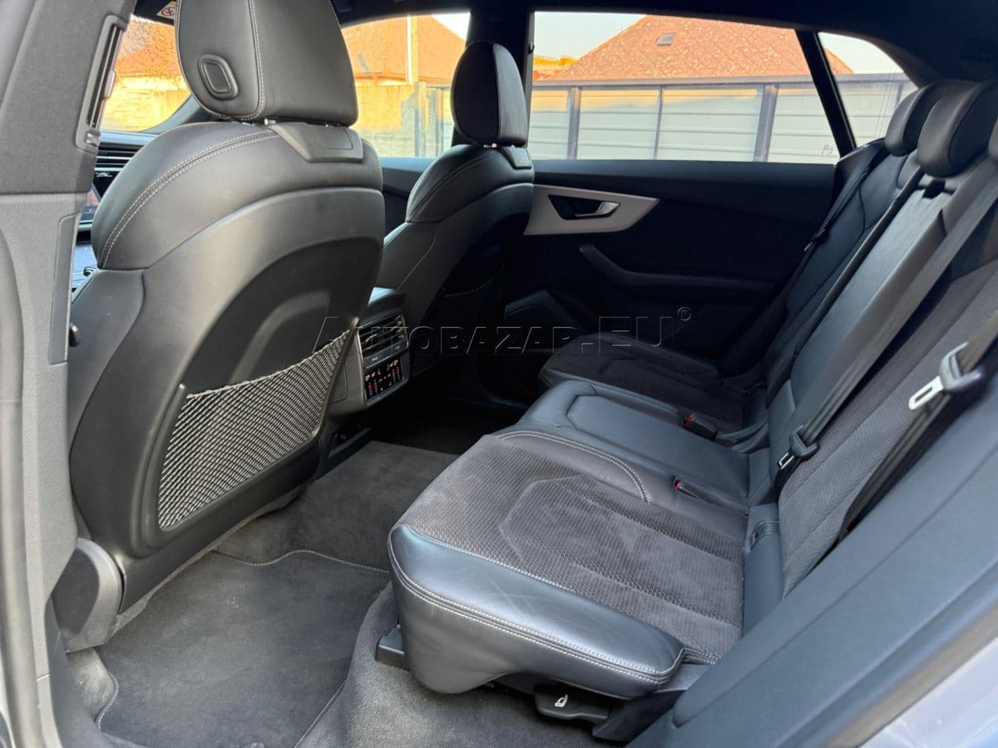 Audi Q8 50 3.0 TDI mHEV quattro tiptronic thumb 37