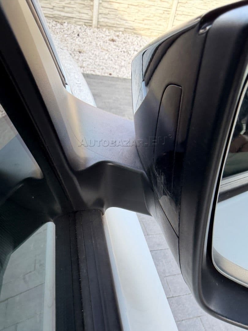 Škoda Kamiq 1.0 TSI Monte Carlo DSG thumb 15
