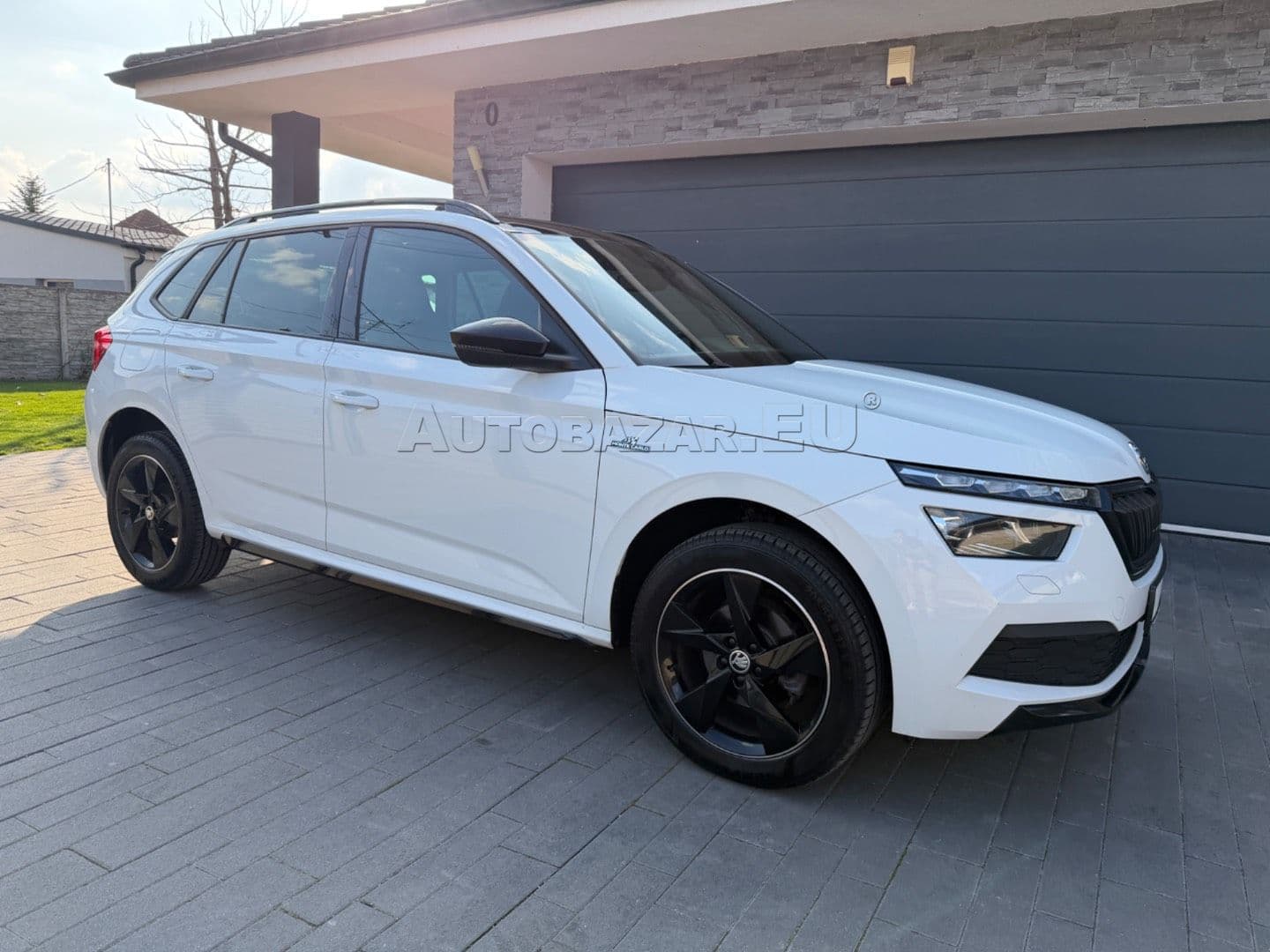Škoda Kamiq 1.0 TSI Monte Carlo DSG thumb 2