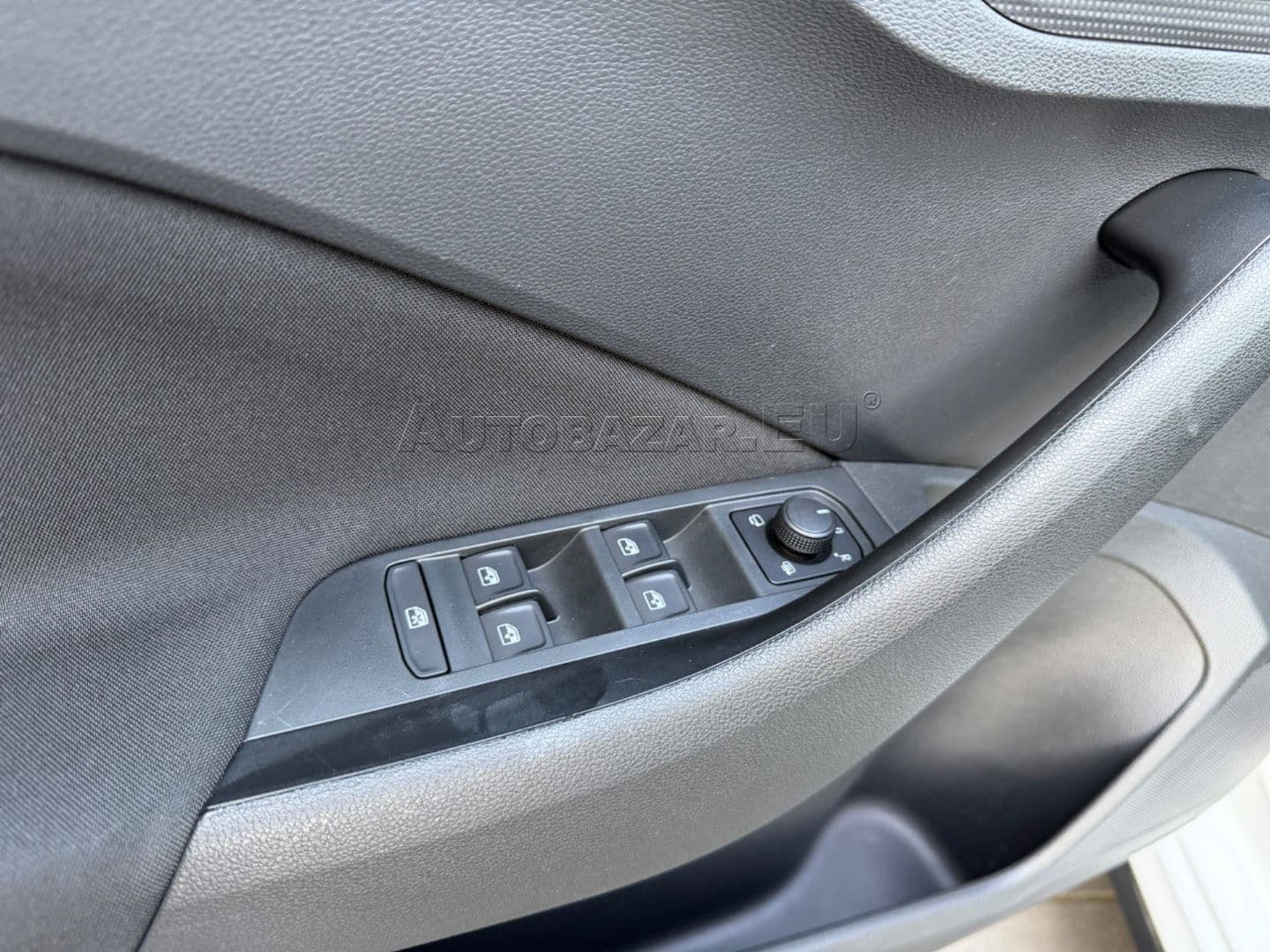 Škoda Kamiq 1.0 TSI Monte Carlo DSG thumb 23