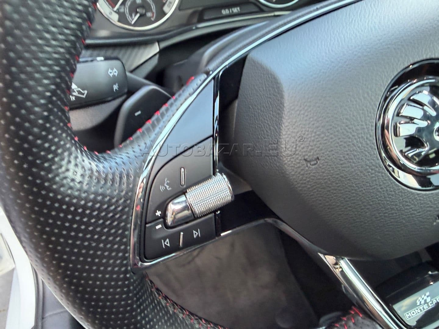 Škoda Kamiq 1.0 TSI Monte Carlo DSG thumb 26