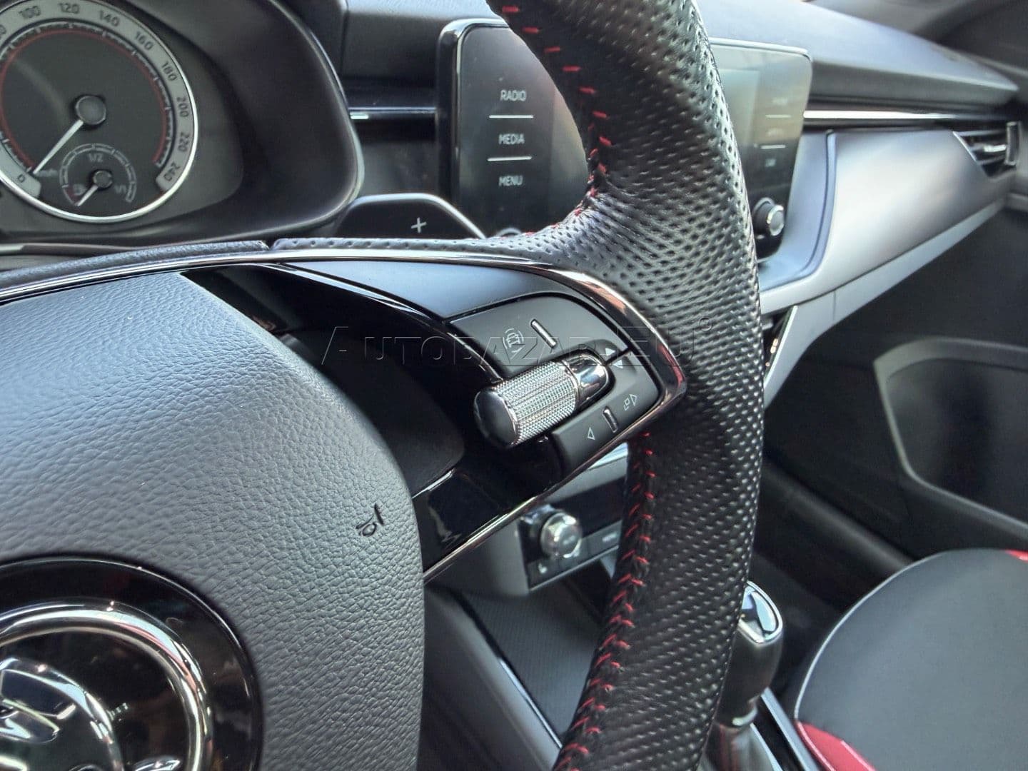 Škoda Kamiq 1.0 TSI Monte Carlo DSG thumb 27