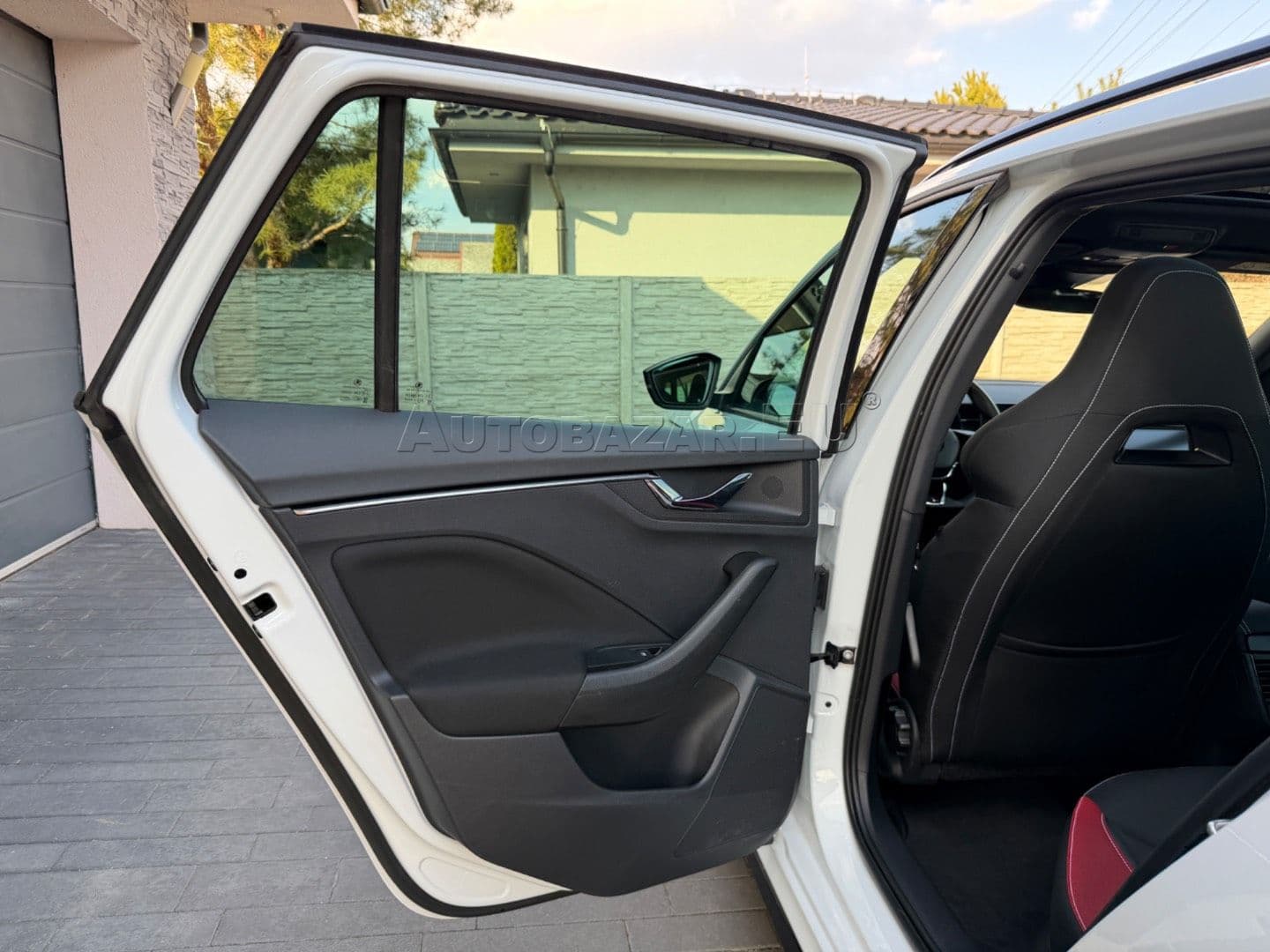 Škoda Kamiq 1.0 TSI Monte Carlo DSG thumb 45