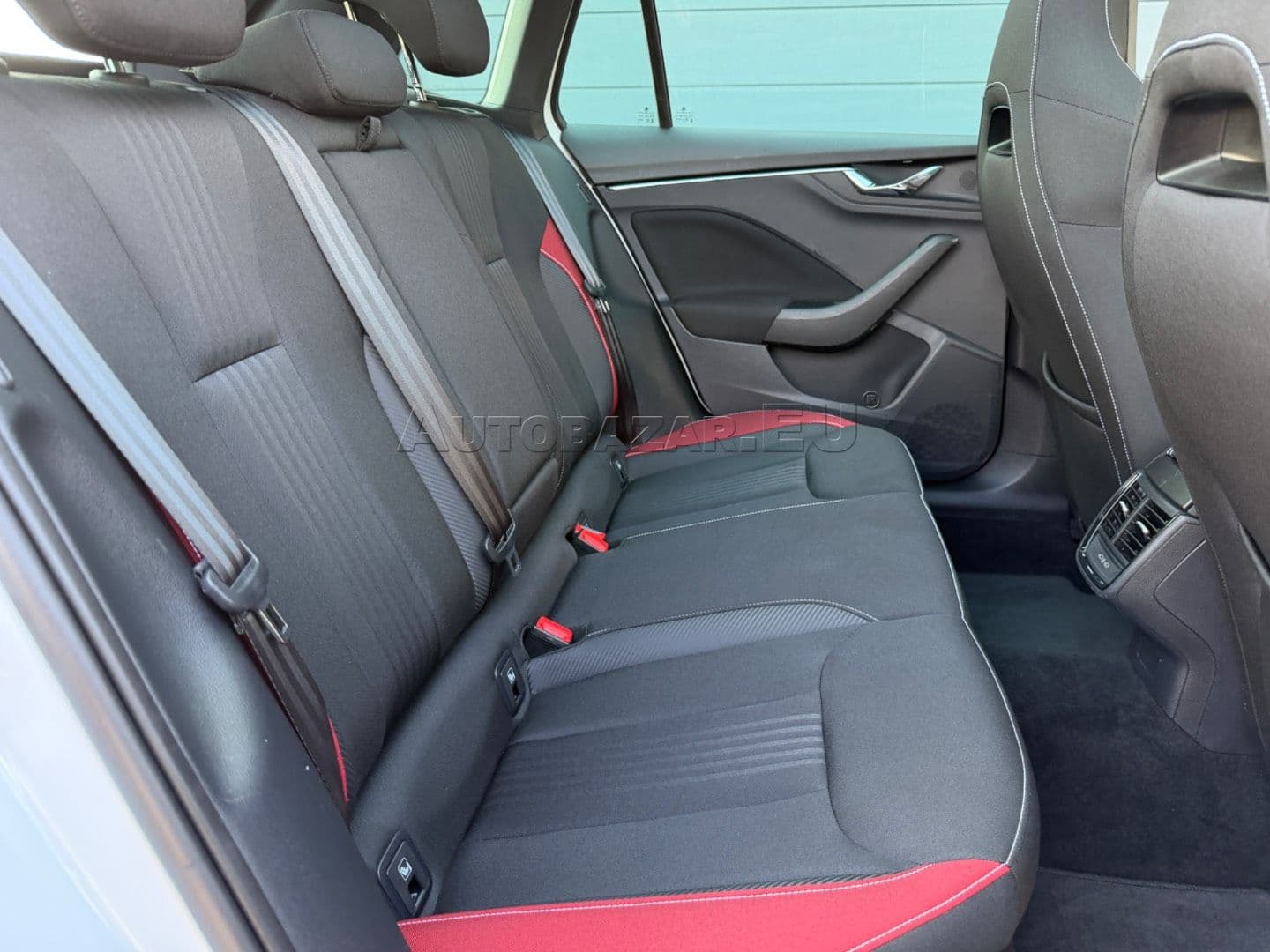 Škoda Kamiq 1.0 TSI Monte Carlo DSG thumb 49