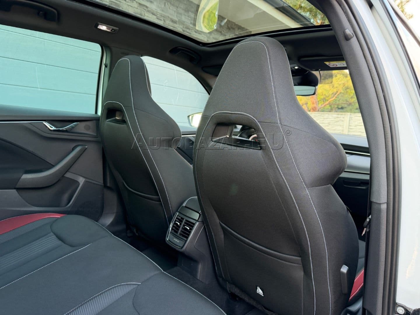 Škoda Kamiq 1.0 TSI Monte Carlo DSG thumb 50
