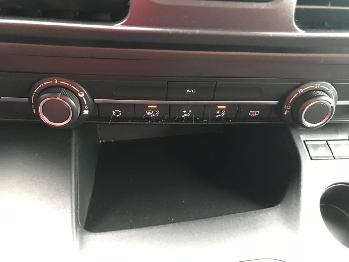Peugeot Rifter 1.2 PureTech Active Pack thumb 33