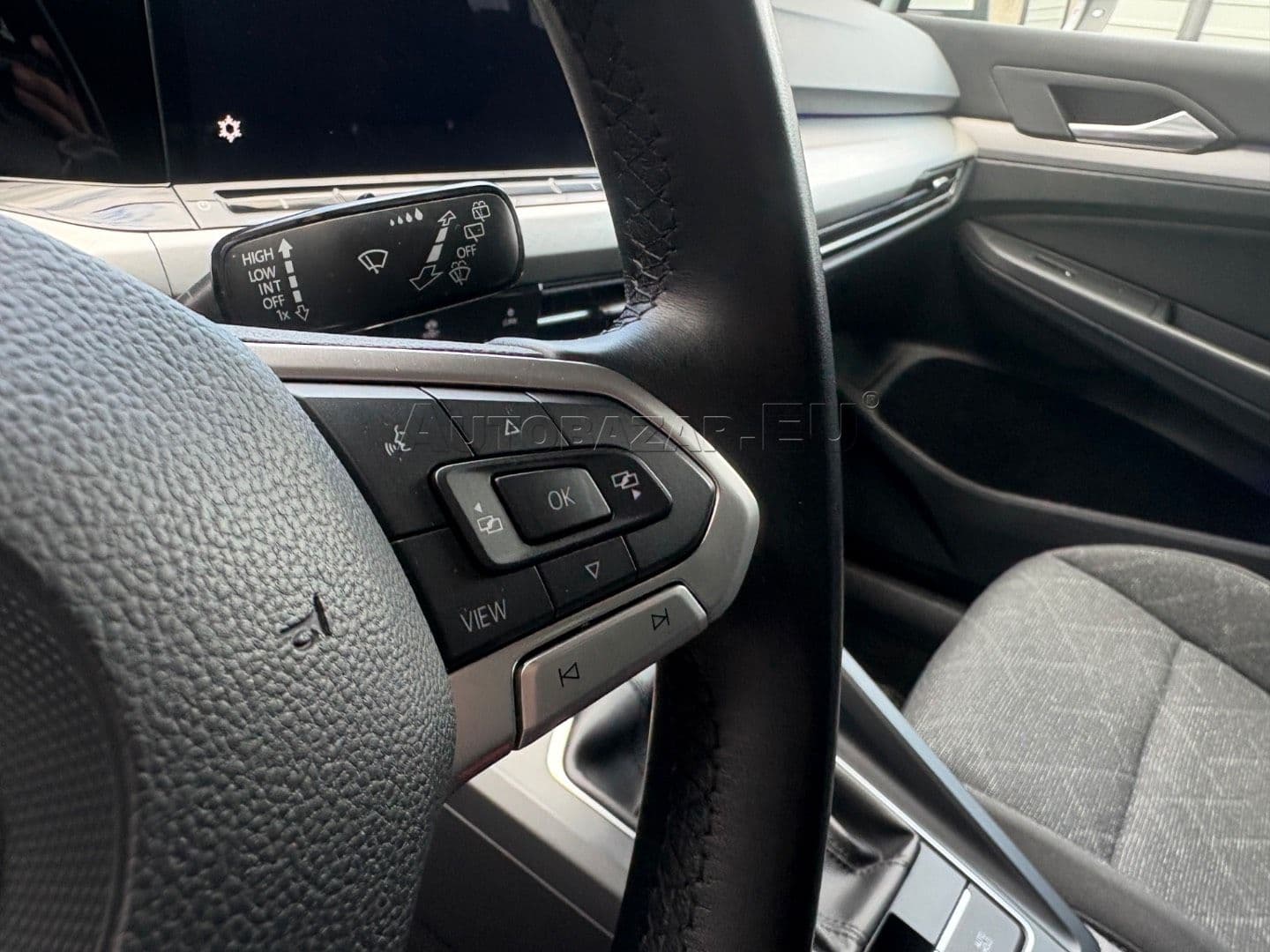 Volkswagen Golf 2.0 TDI thumb 24