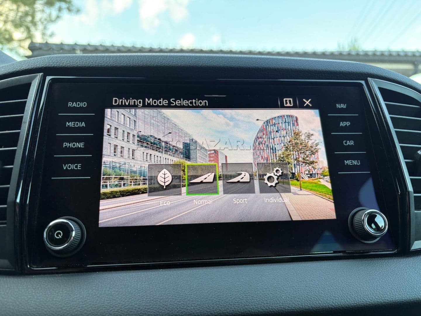 Škoda Karoq 1.5 TSI ACT EVO Sportline DSG thumb 35