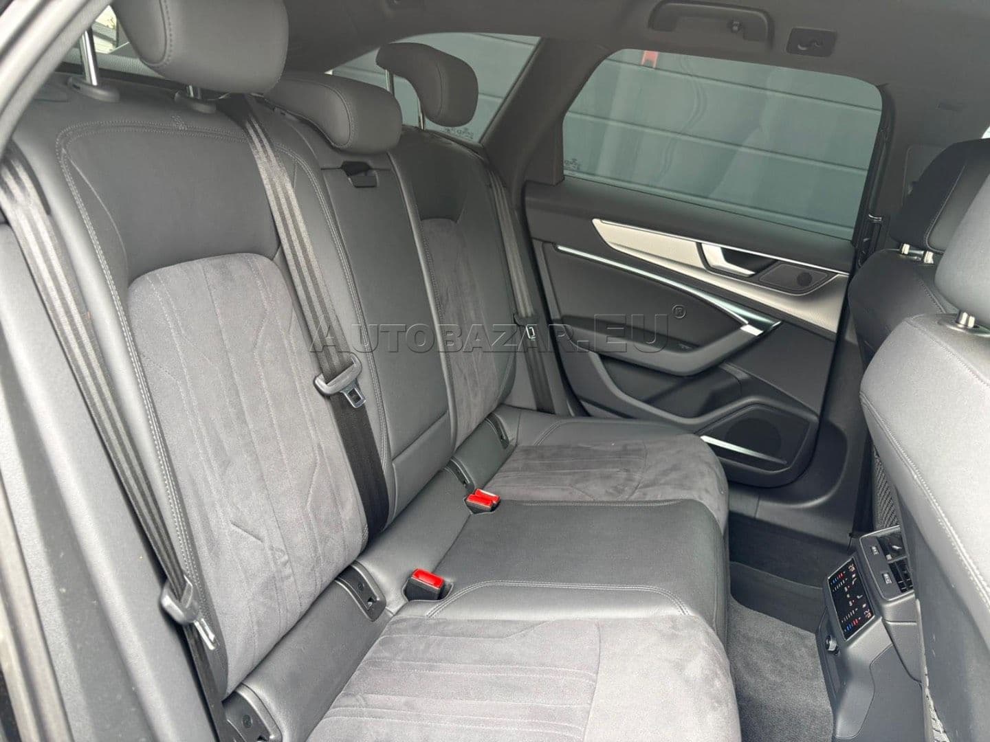 Audi A6 Avant 45 3.0 TDI mHEV Design quattro S tronic thumb 32