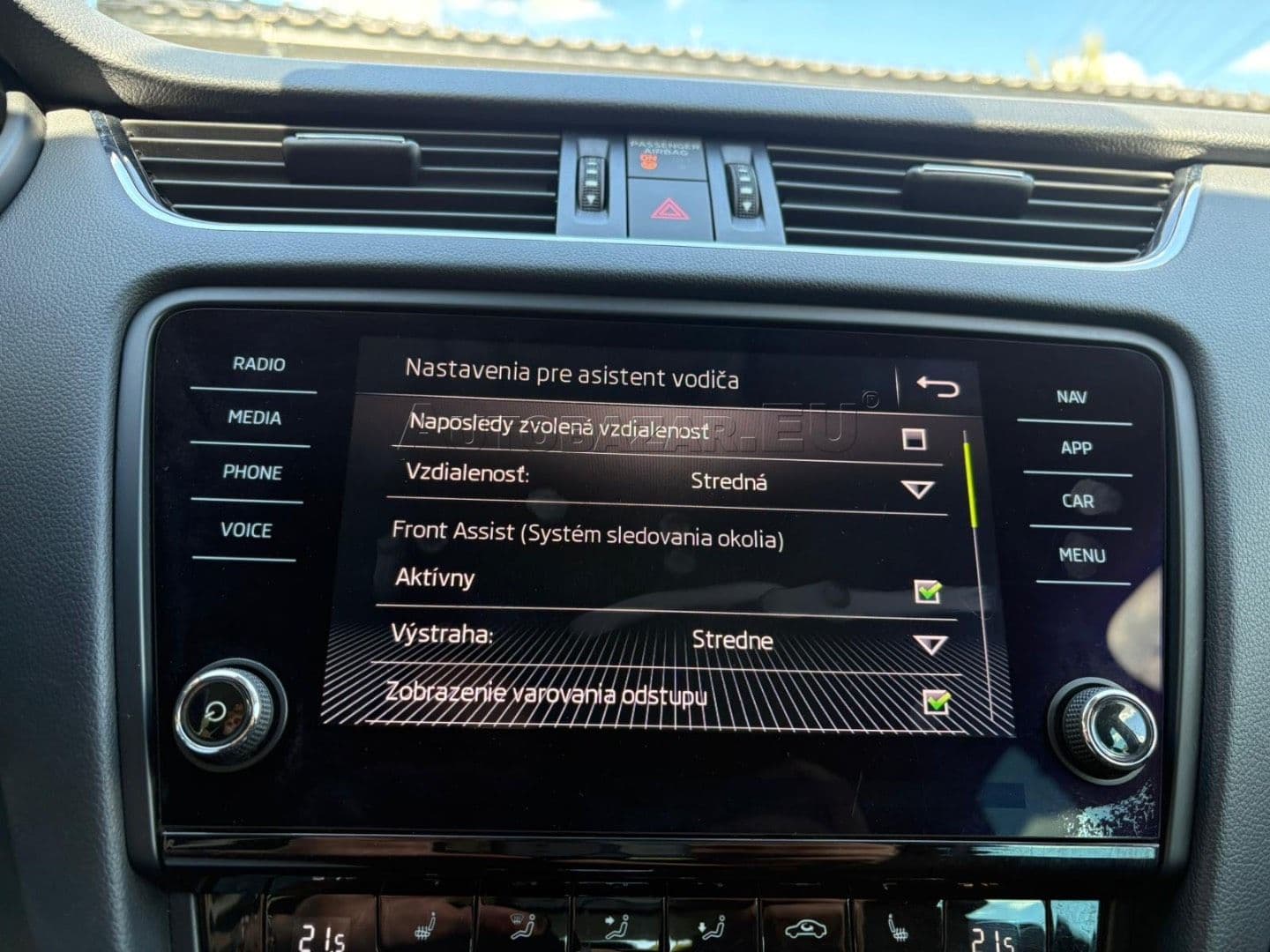 Škoda Octavia 2.0 TDI Scout  DSG 4x4, 135kW, A7, 5d. {2017 - 2020} thumb 30