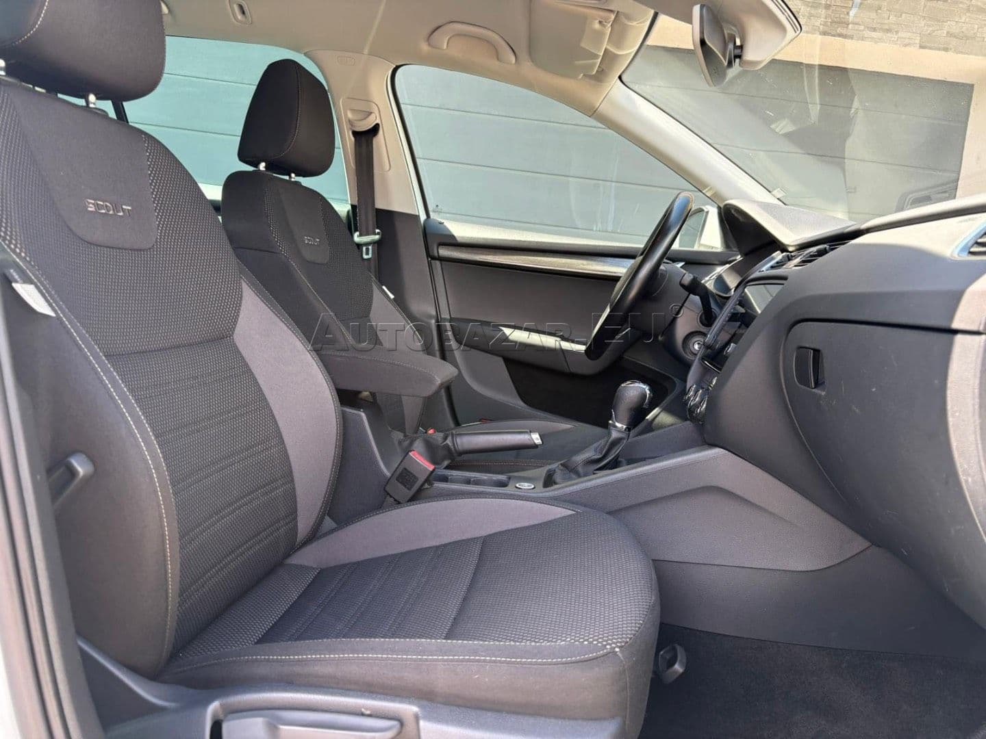 Škoda Octavia 2.0 TDI Scout  DSG 4x4, 135kW, A7, 5d. {2017 - 2020} thumb 40
