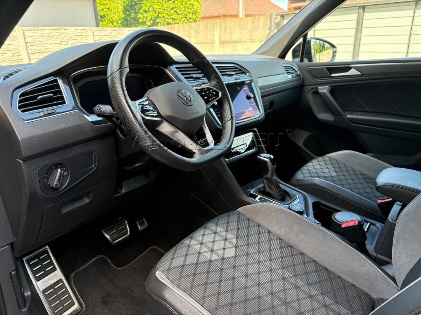 Volkswagen Tiguan 2.0 TDI EVO R-Line 4Motion DSG thumb 16