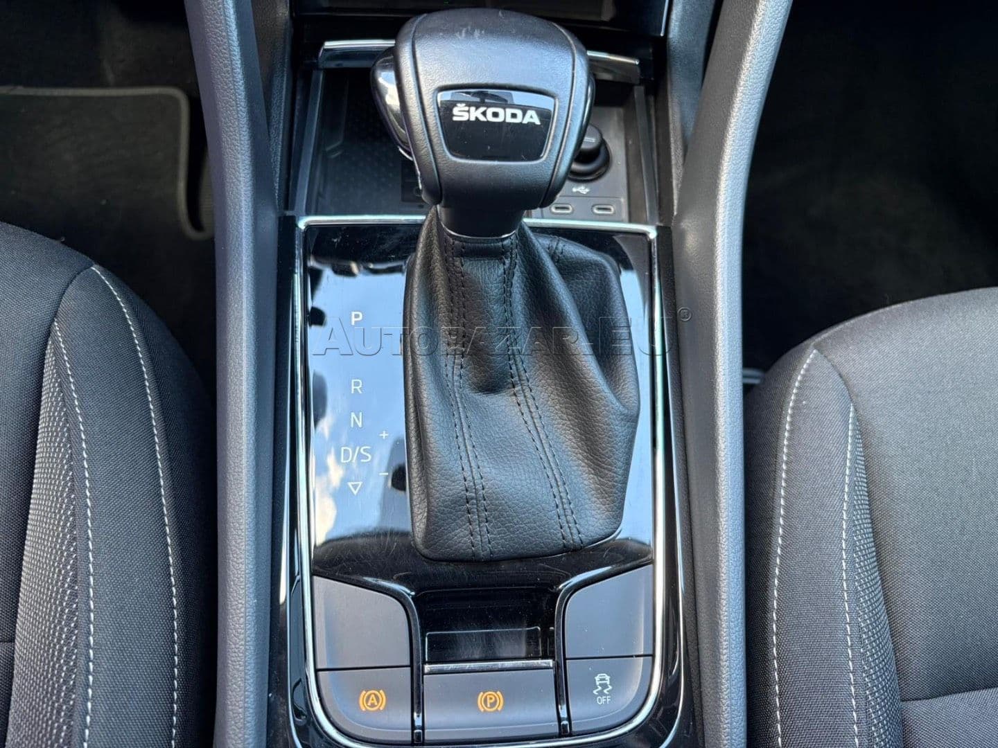 Škoda Karoq 2.0 TDI EVO Ambition DSG thumb 22