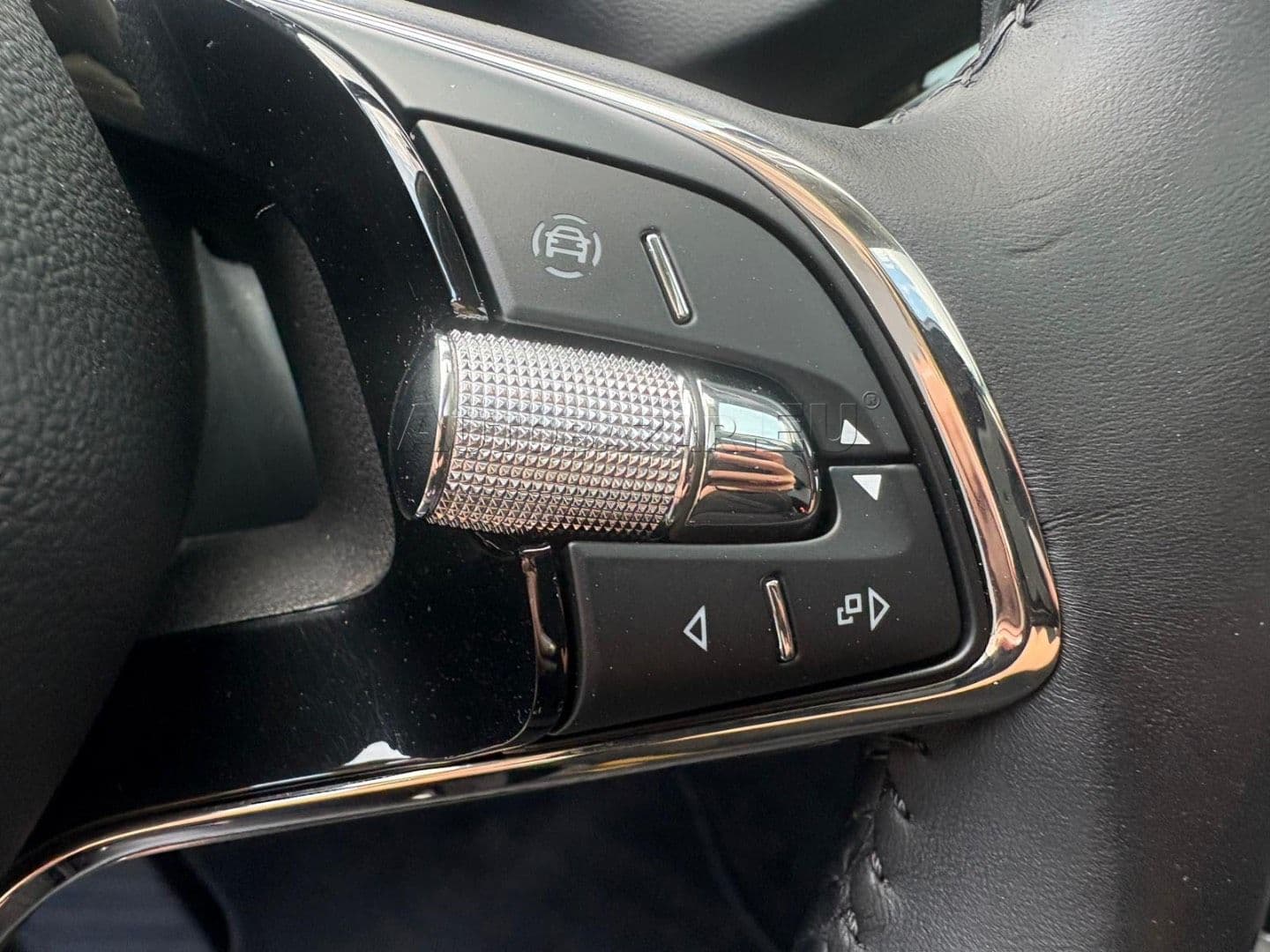 Škoda Karoq 2.0 TDI SCR Style thumb 21
