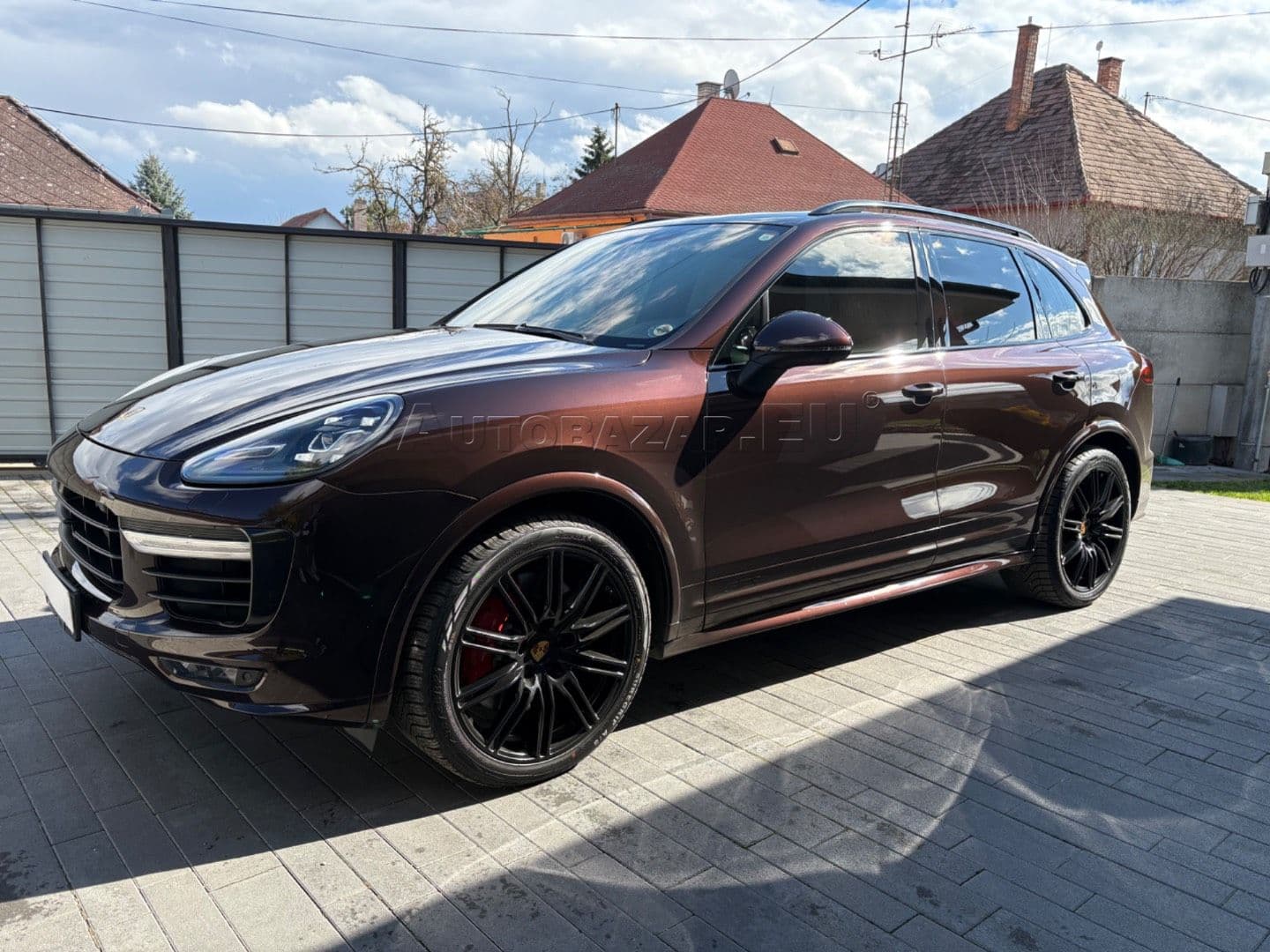 Porsche Cayenne thumb 5
