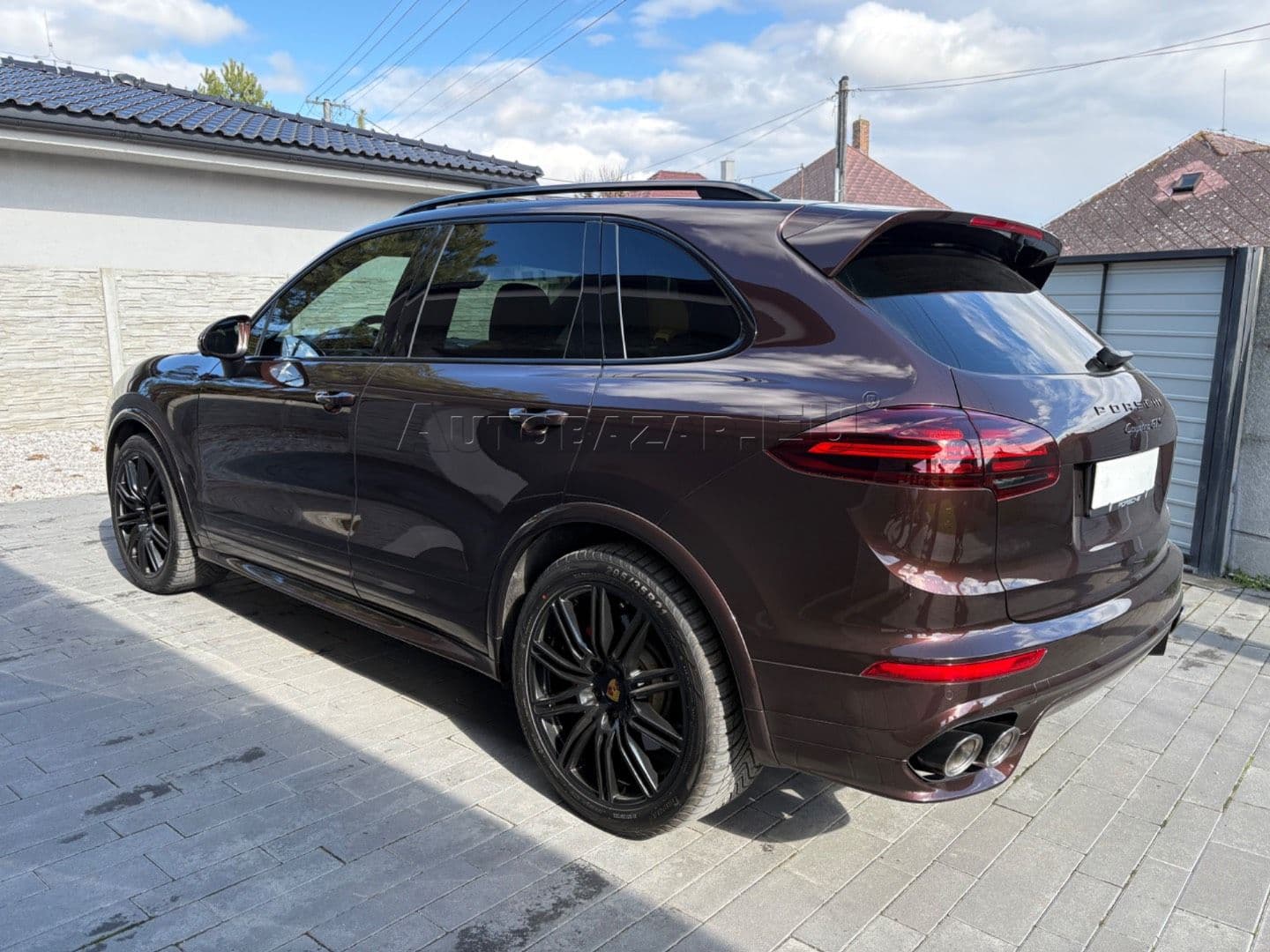 Porsche Cayenne thumb 6