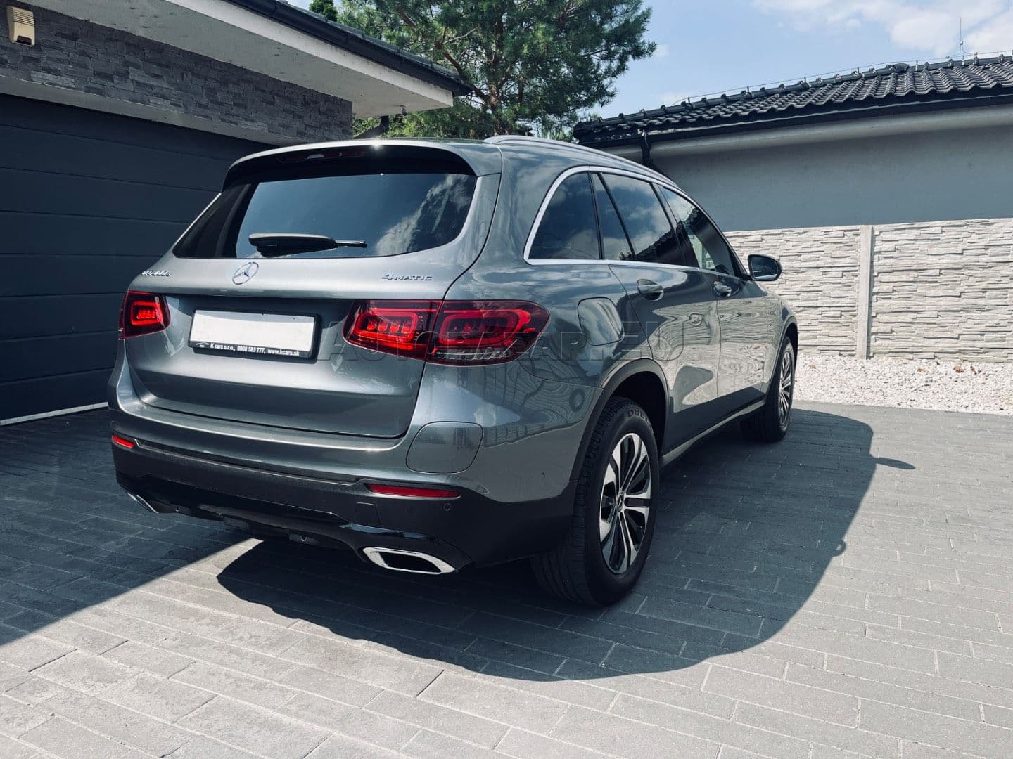 Mercedes-Benz GLC SUV 300 e 4MATIC A/T thumb 9