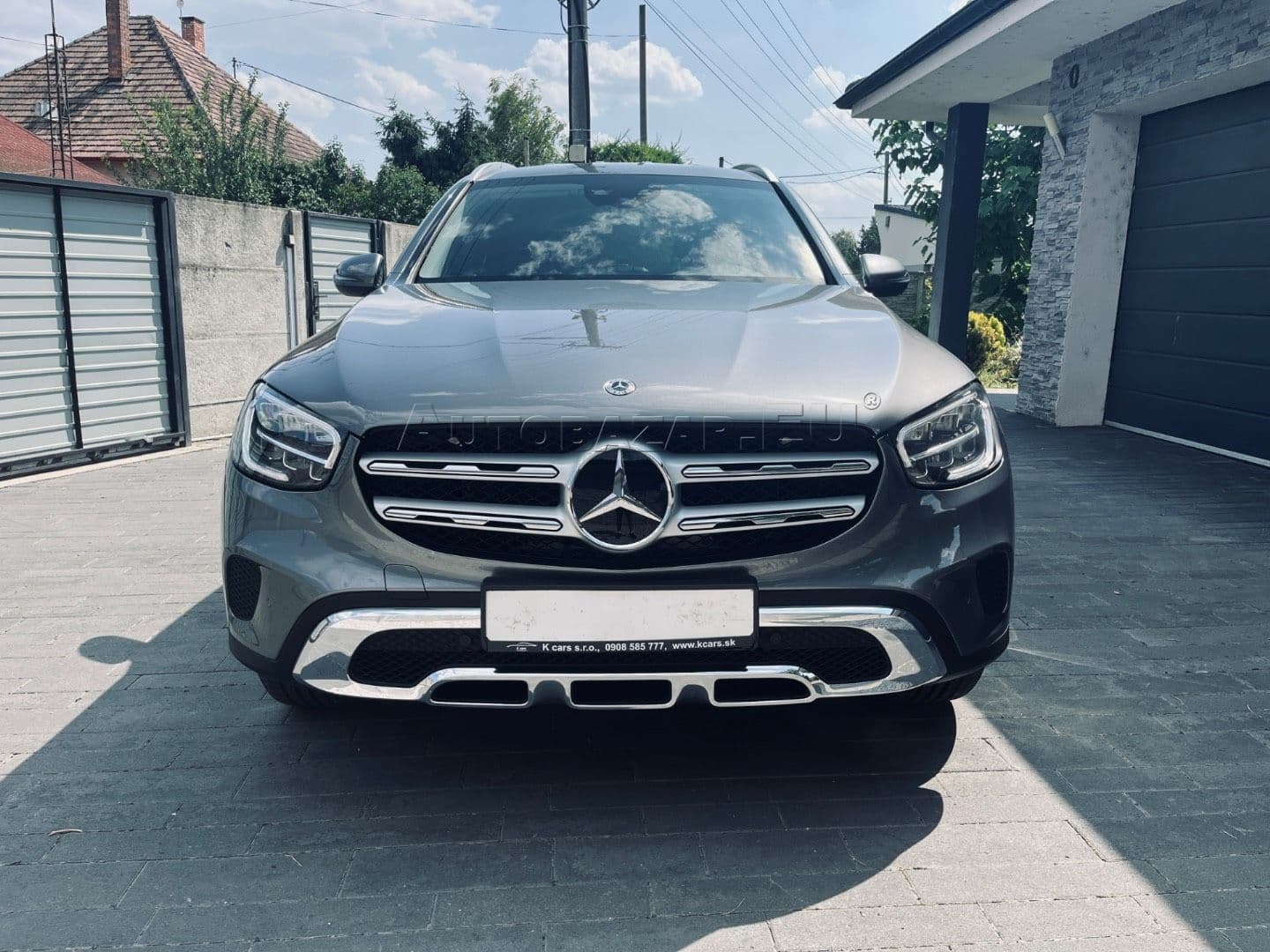 Mercedes-Benz GLC SUV 300 e 4MATIC A/T thumb 3