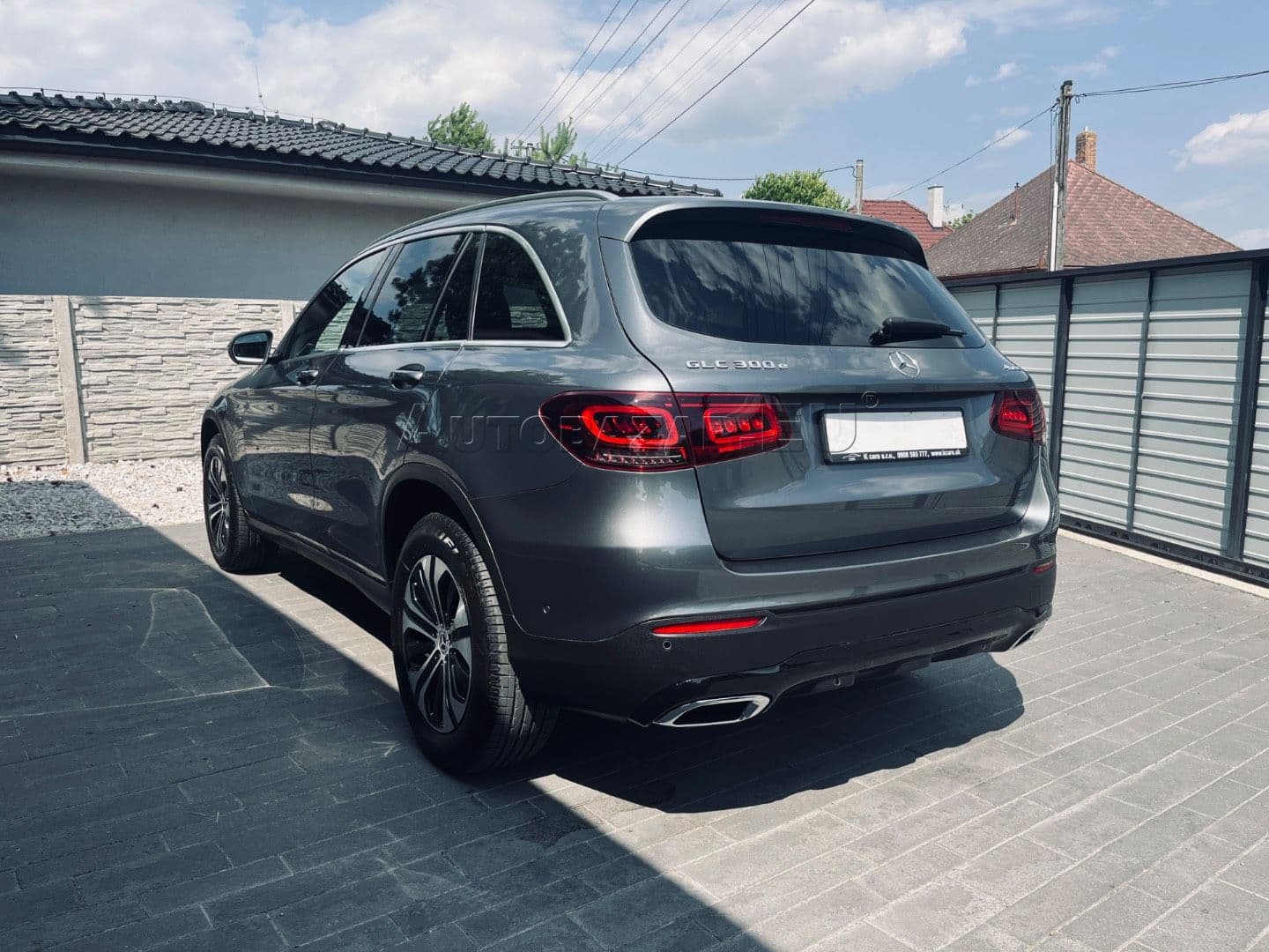 Mercedes-Benz GLC SUV 300 e 4MATIC A/T thumb 7