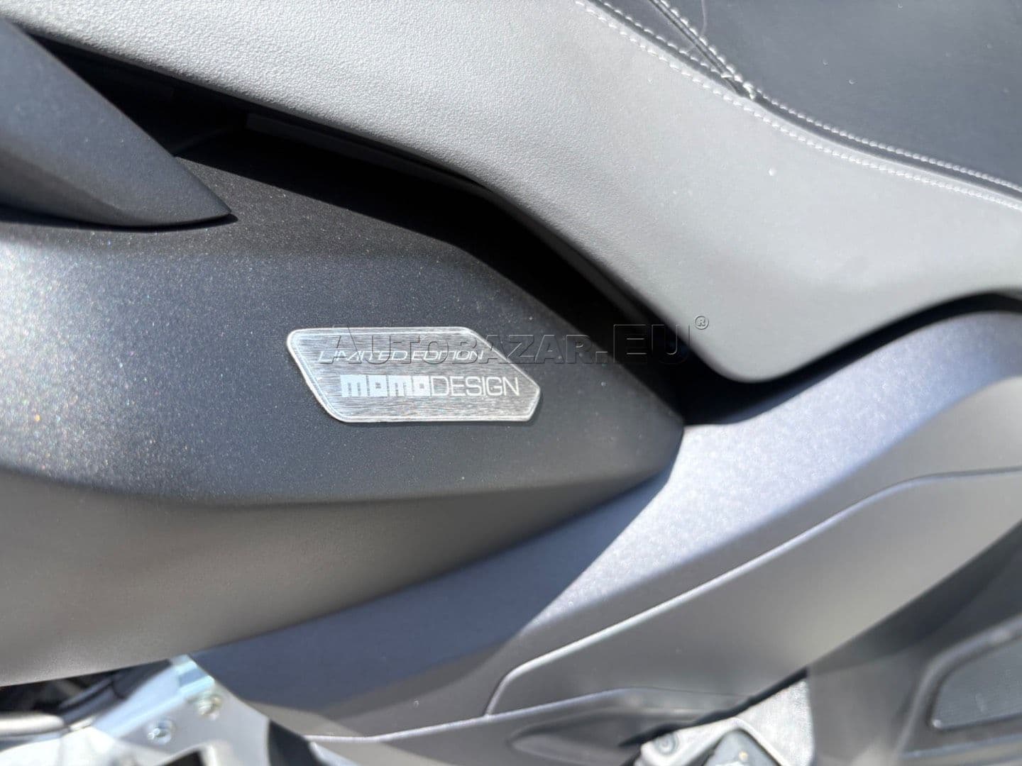 Yamaha X-Max 250 thumb 6