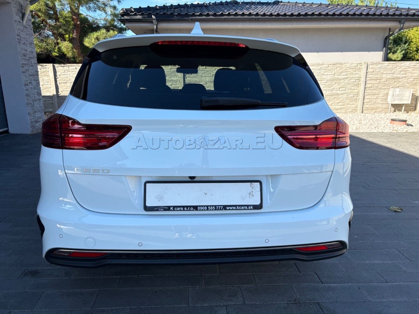 Kia Cee'd SW thumb 9