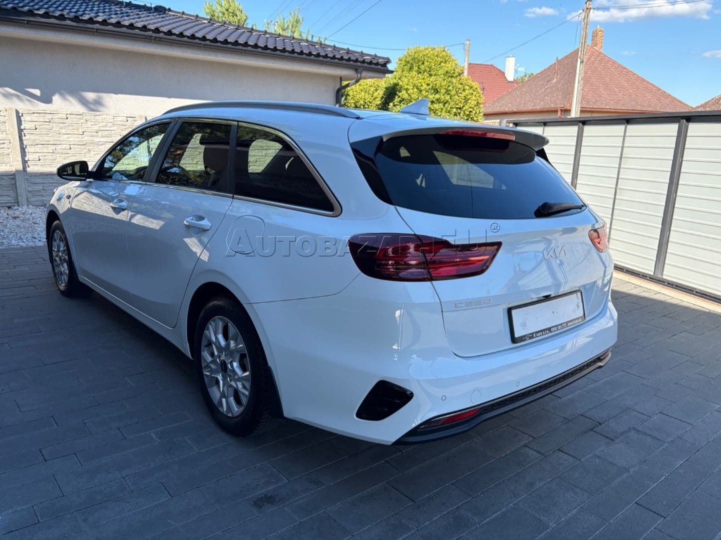 Kia Cee'd SW thumb 8