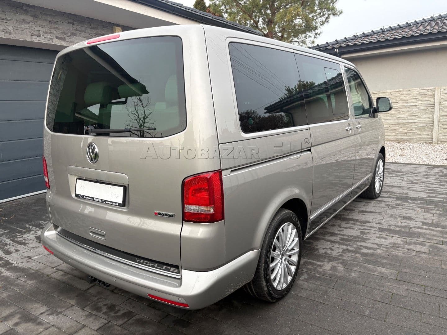 Volkswagen Multivan thumb 10