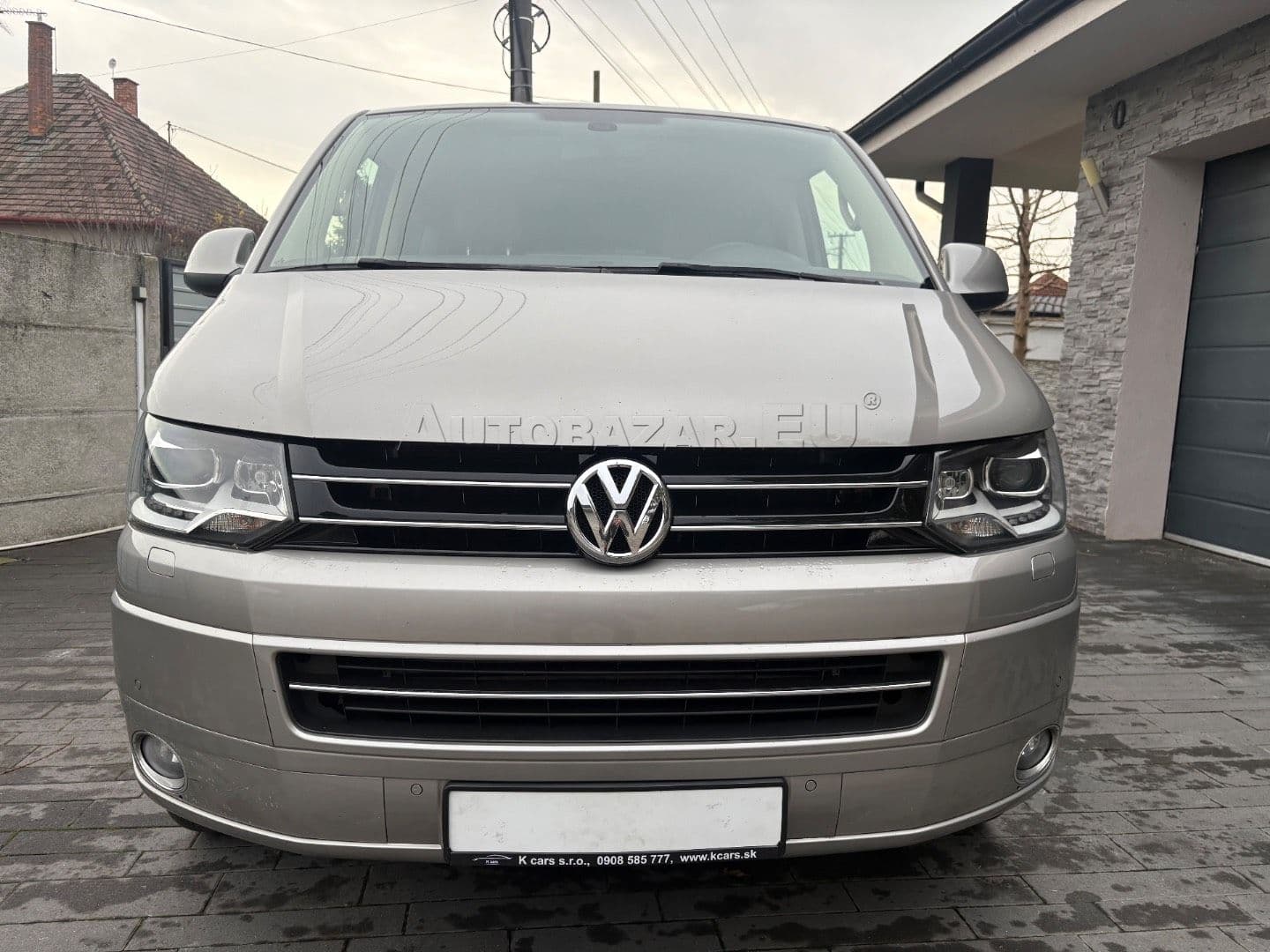 Volkswagen Multivan thumb 3