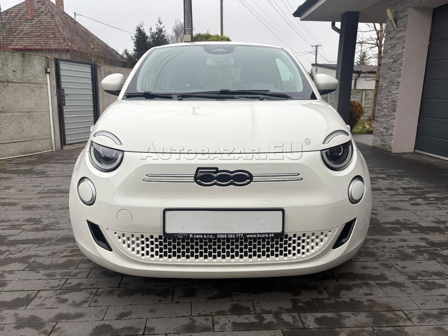 Fiat 500 500e 42kWh Icon thumb 3