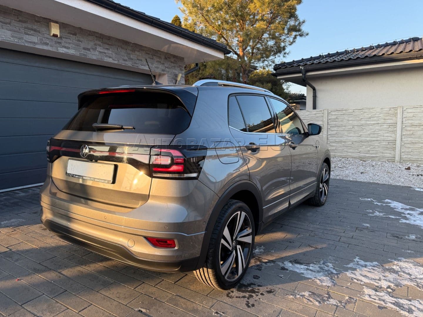 Volkswagen T-Cross thumb 9