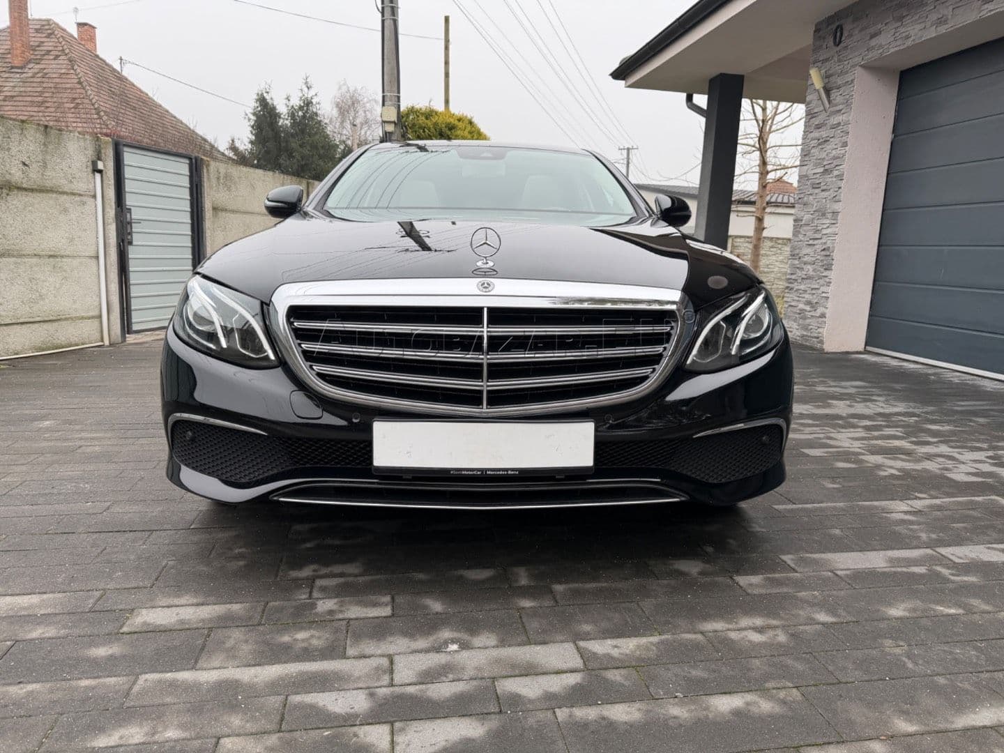 Mercedes-Benz E trieda Sedan thumb 3