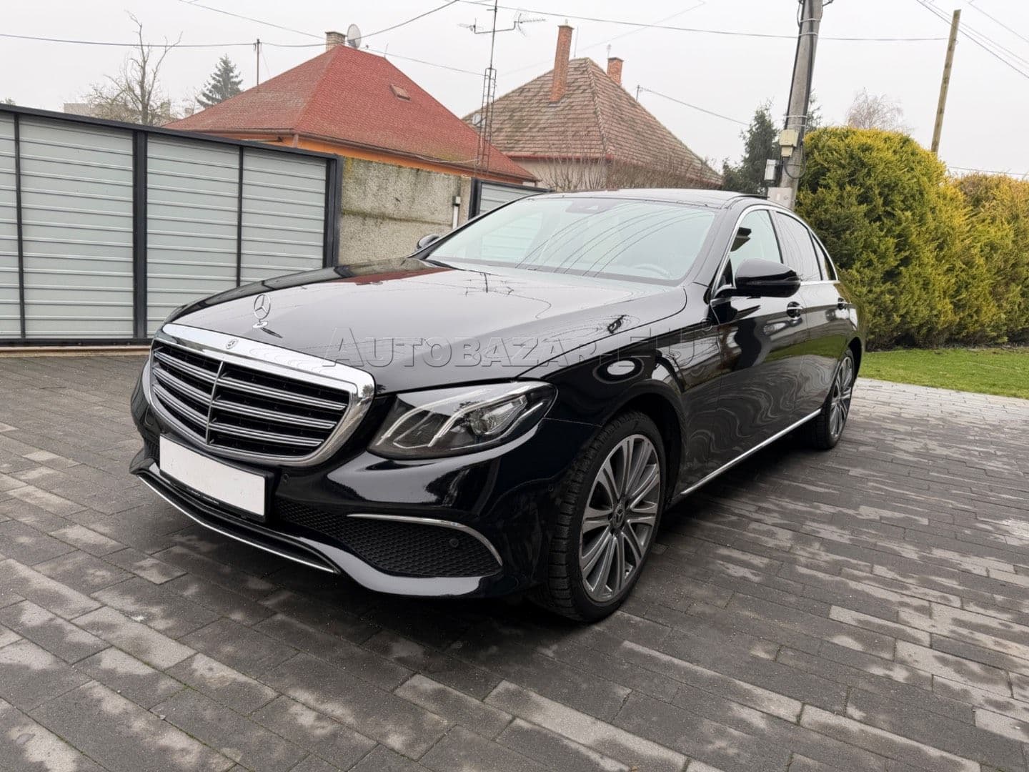 Mercedes-Benz E trieda Sedan thumb 4