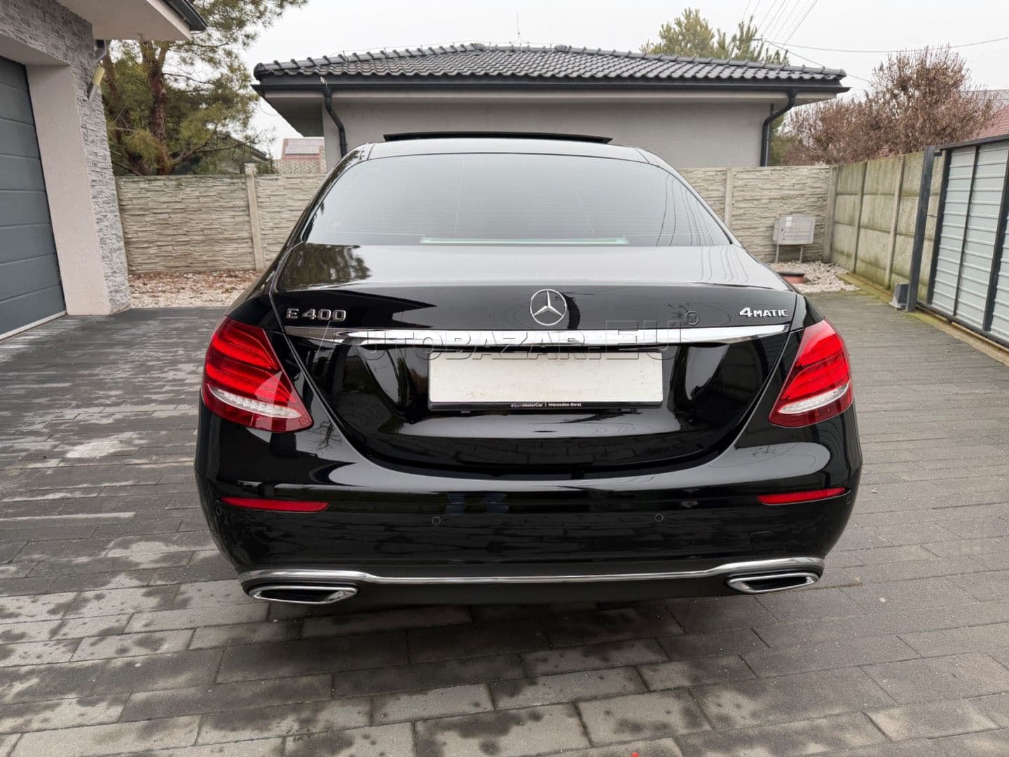 Mercedes-Benz E trieda Sedan thumb 8