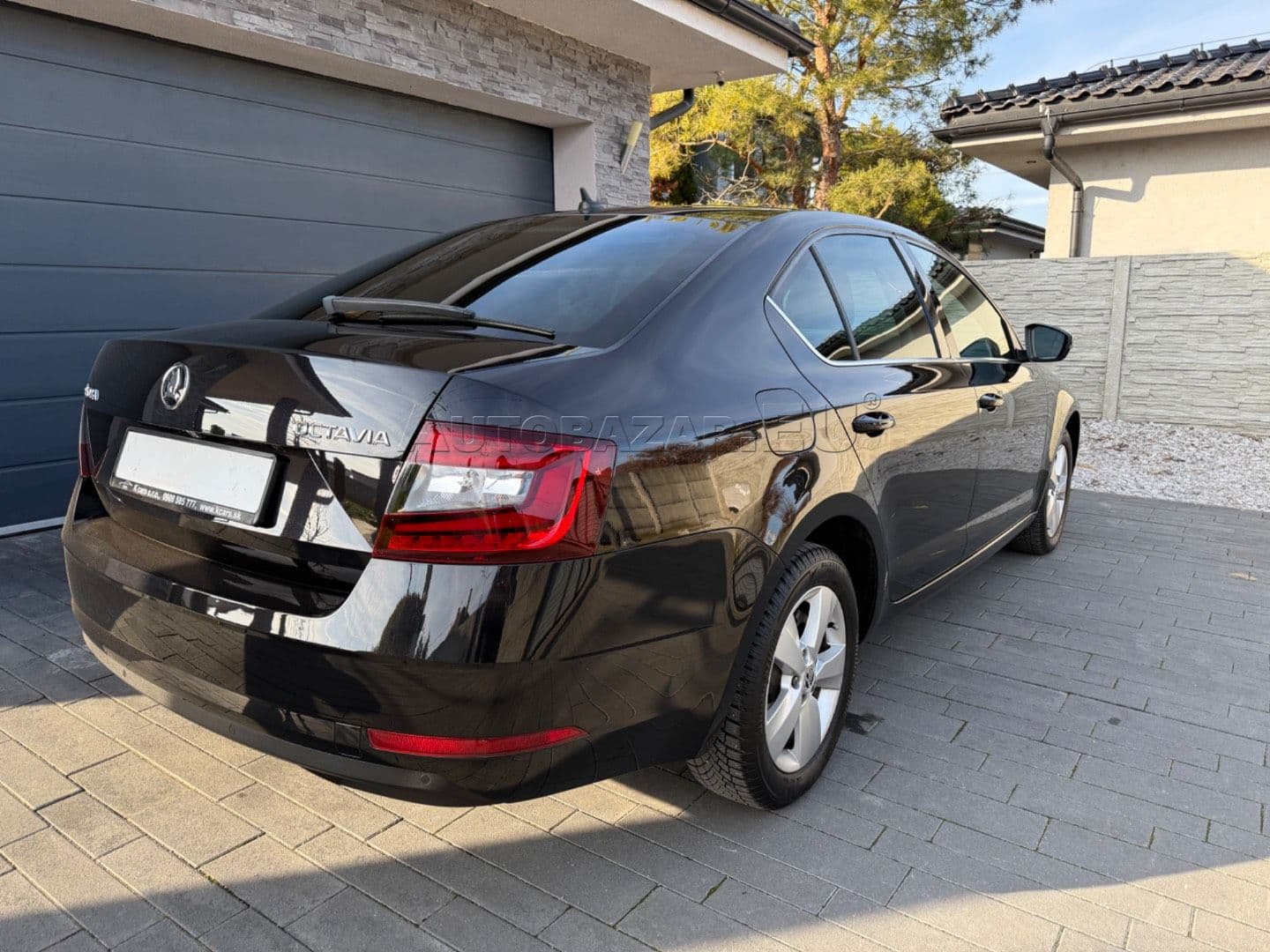 Škoda Octavia thumb 9
