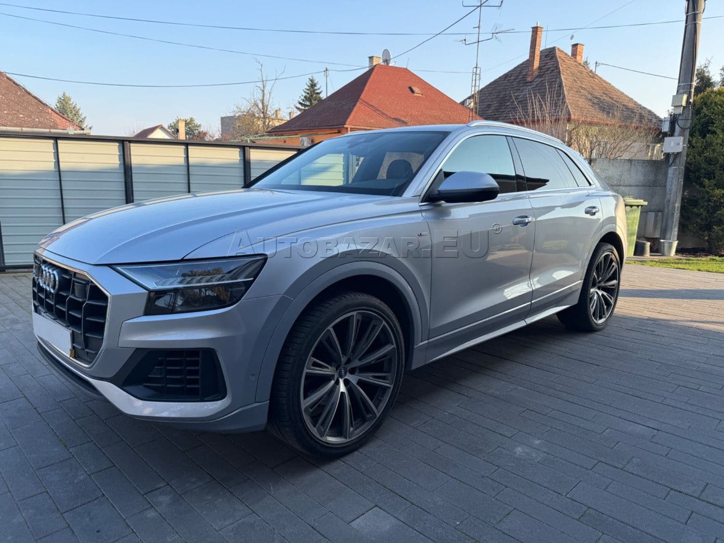 Audi Q8 thumb 3