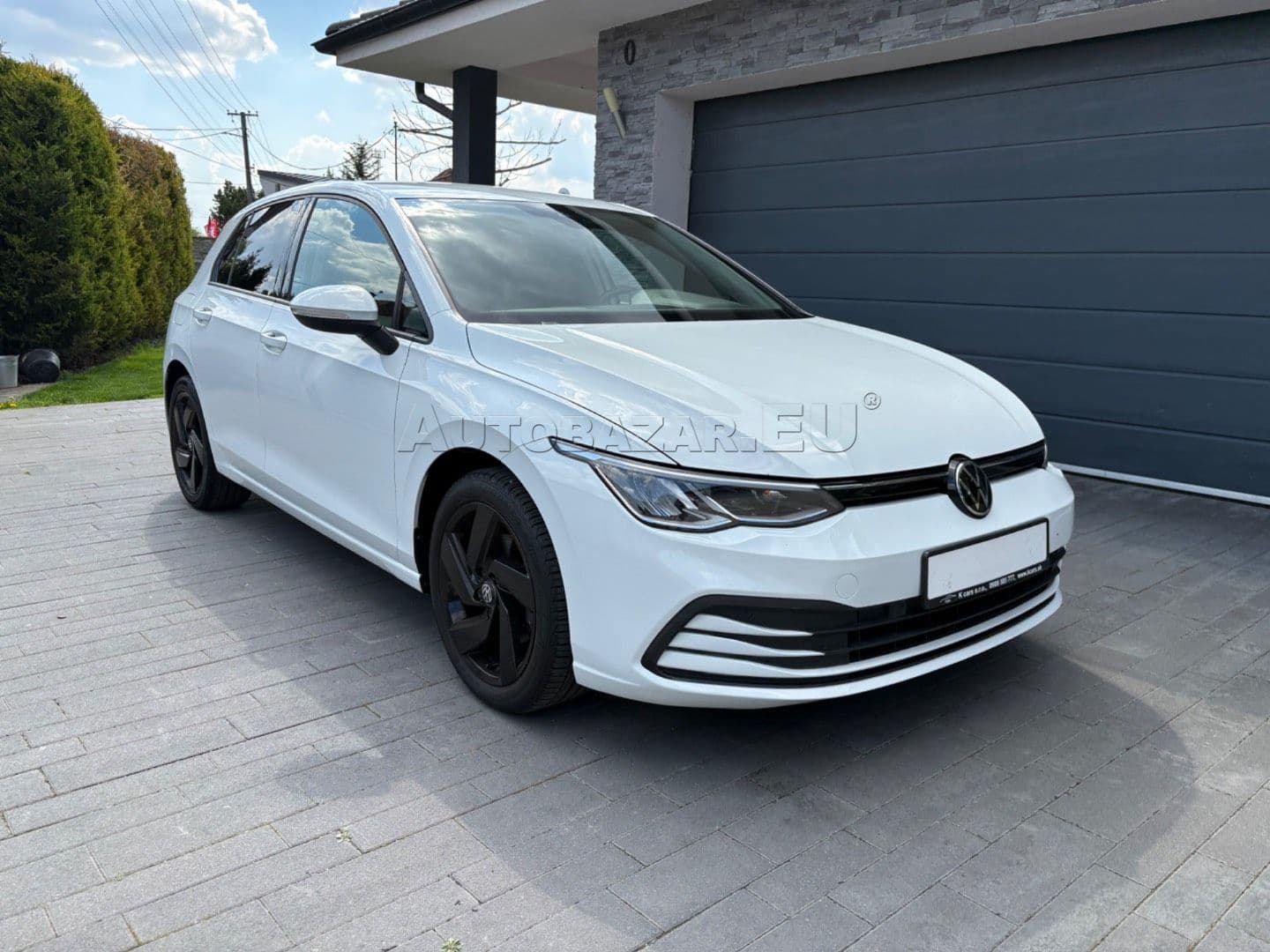 Volkswagen Golf thumb 2