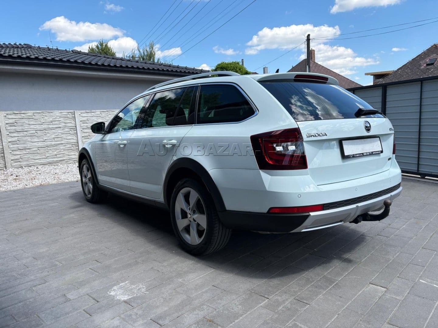 Škoda Octavia 2.0 TDI Scout  DSG 4x4, 135kW, A7, 5d. {2017 - 2020} thumb 6