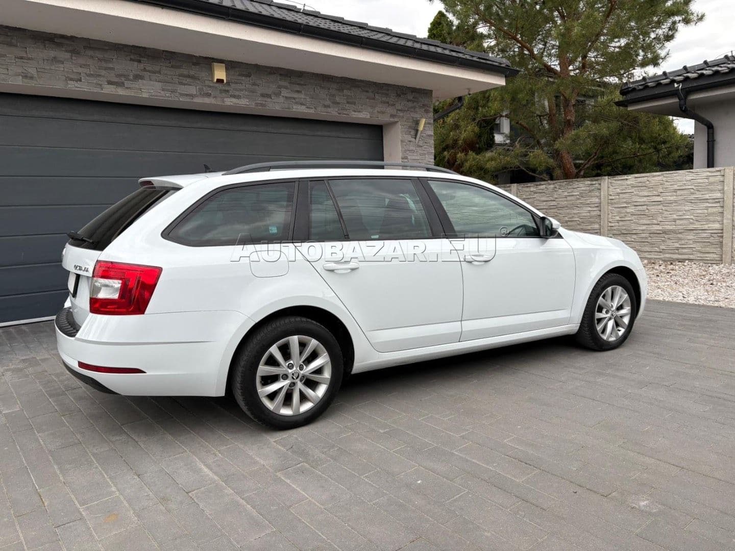 Škoda Octavia Combi 1.6 TDI 115k Style EU6 thumb 9