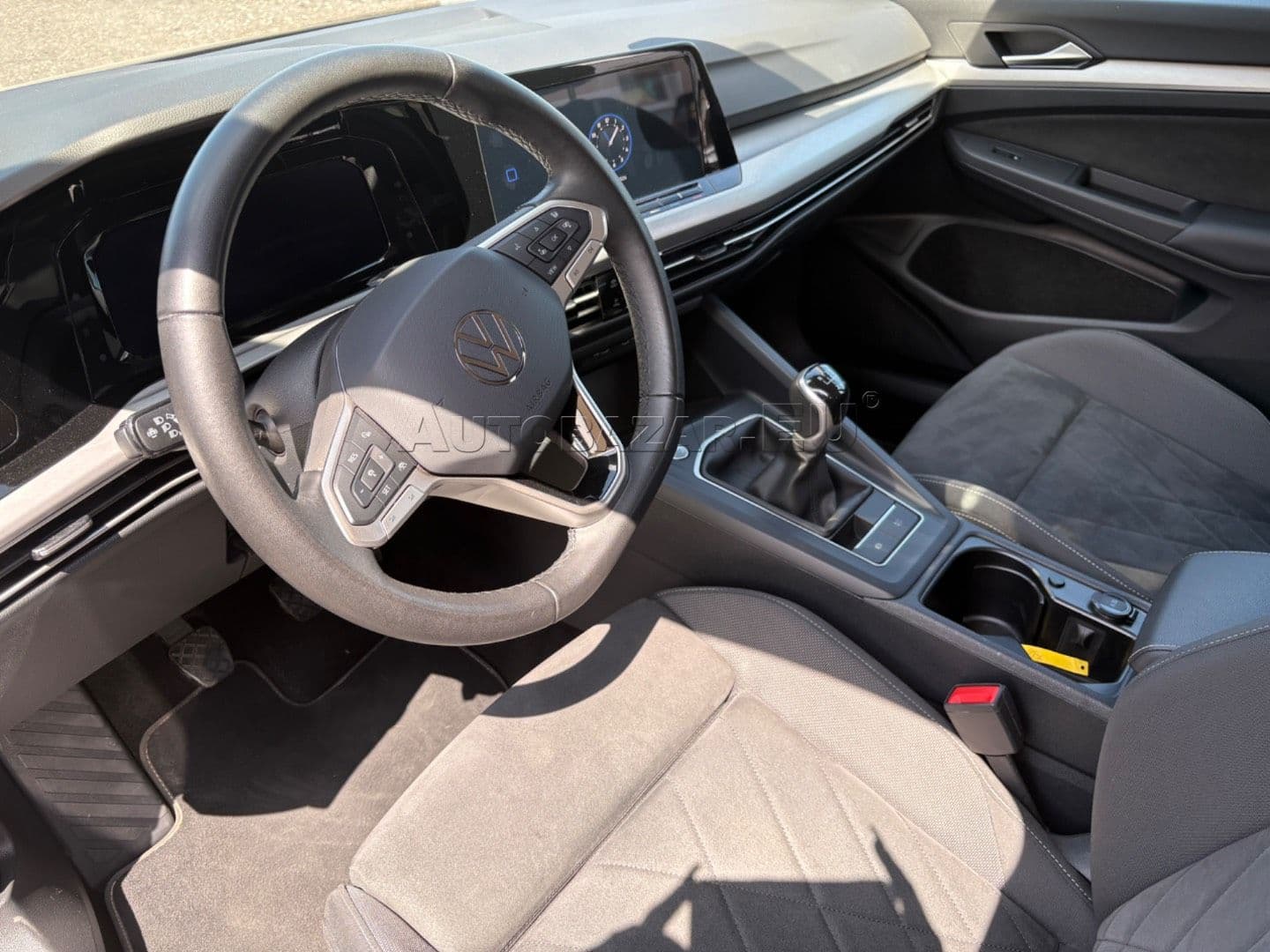Volkswagen Golf 1.0 TSI 110k Life thumb 17