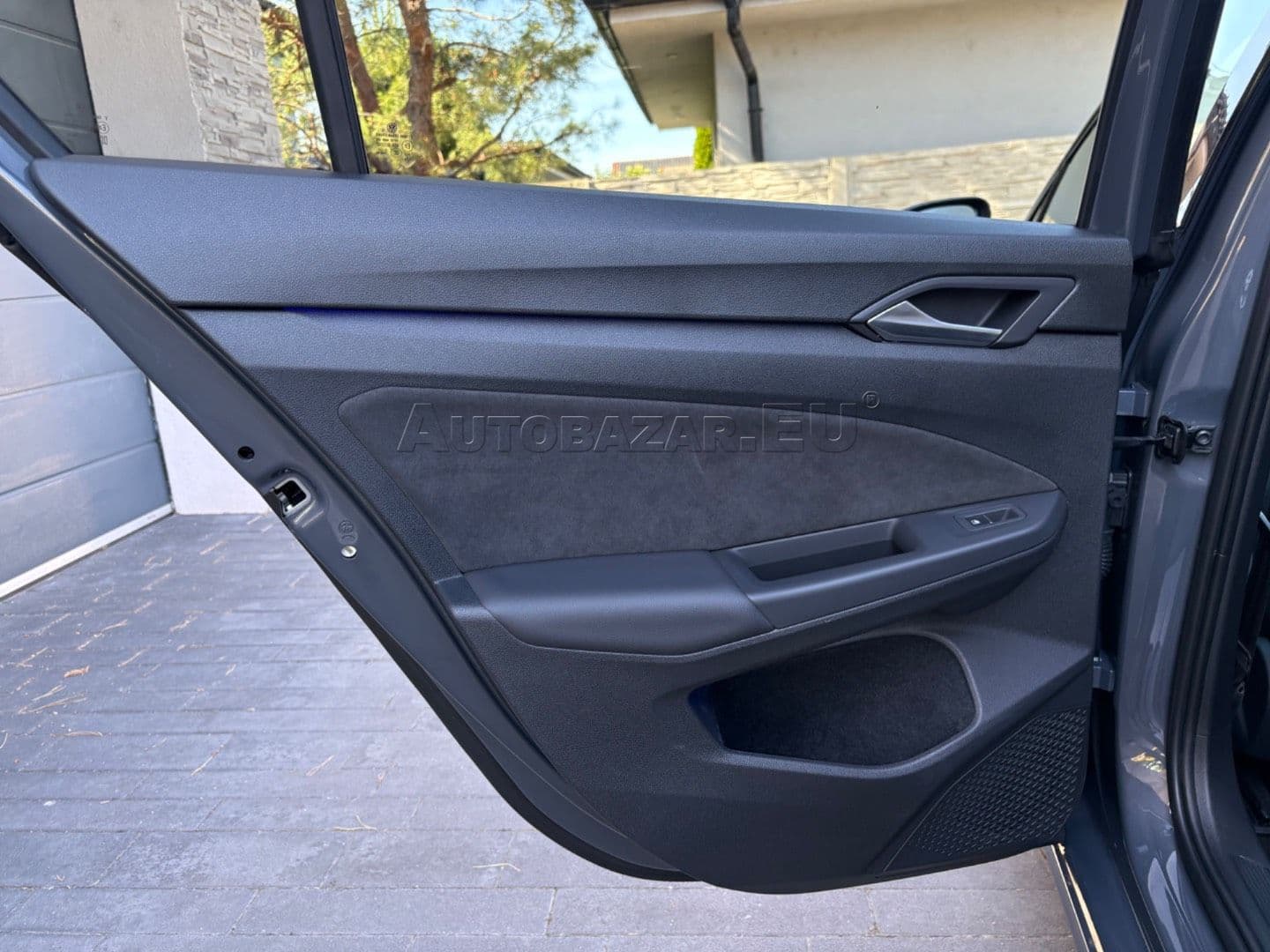 Volkswagen Golf 1.0 TSI 110k Life thumb 29