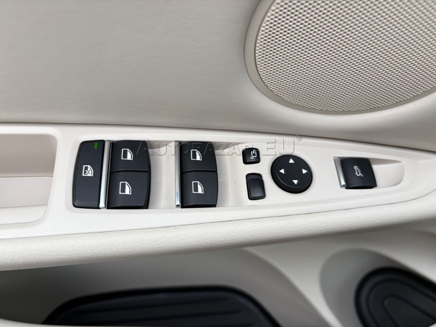 BMW X5 xDrive40d A/T thumb 12