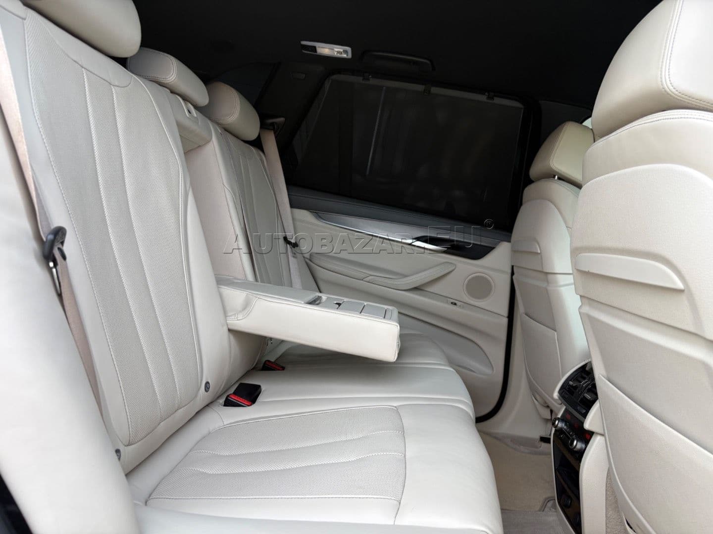 BMW X5 xDrive40d A/T thumb 29