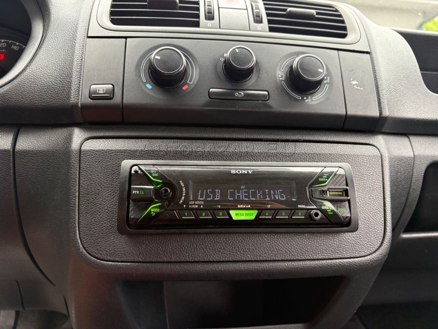 Škoda Fabia 1.2 HTP thumb 18