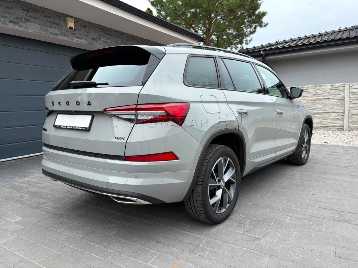 Škoda Kodiaq 2.0 TDI SCR EVO 200 Sportline 4x4 DSG thumb 9