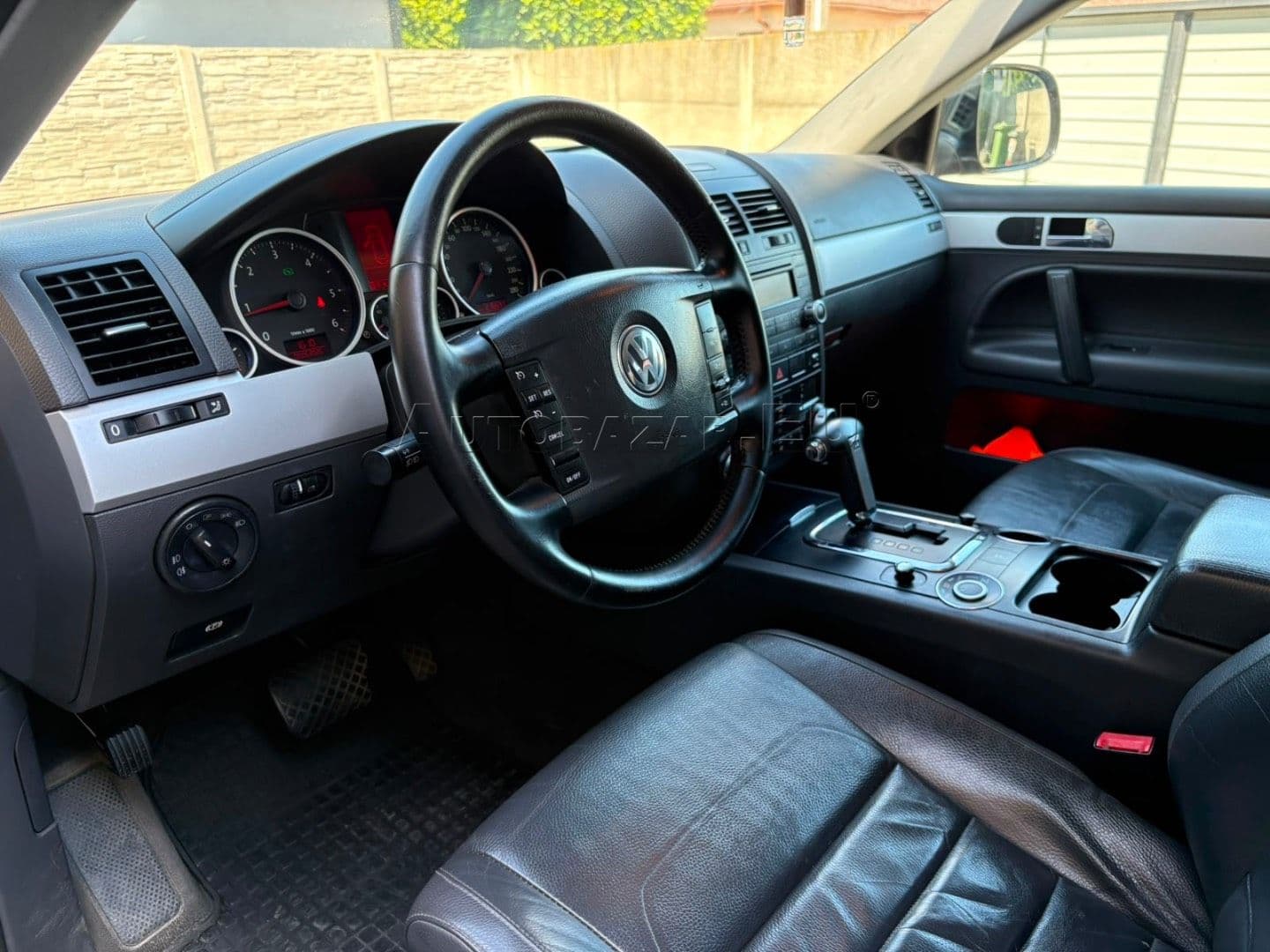 Volkswagen Touareg 3.0 V6 TDI tiptronic thumb 12