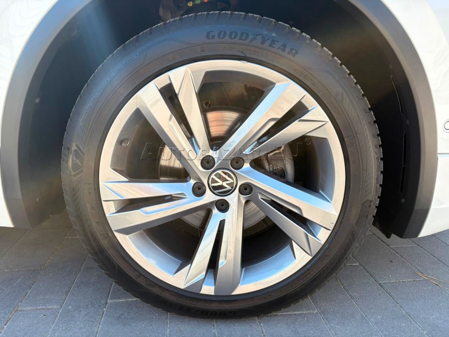 Volkswagen Tiguan 2.0 TDI EVO R-Line 4Motion DSG thumb 11